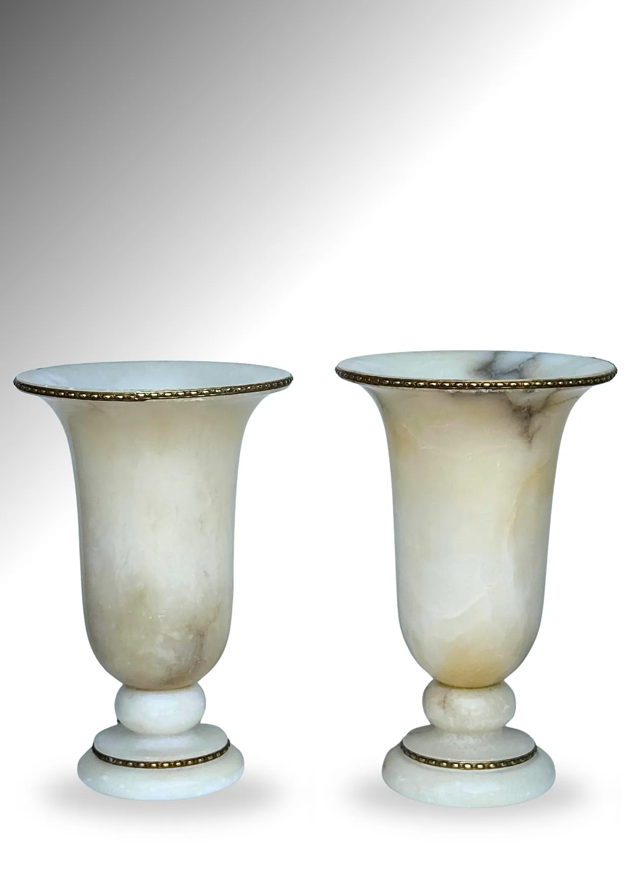 Coppia di lampade belghe in alabastro in stile Art Déco, anni ’30 9