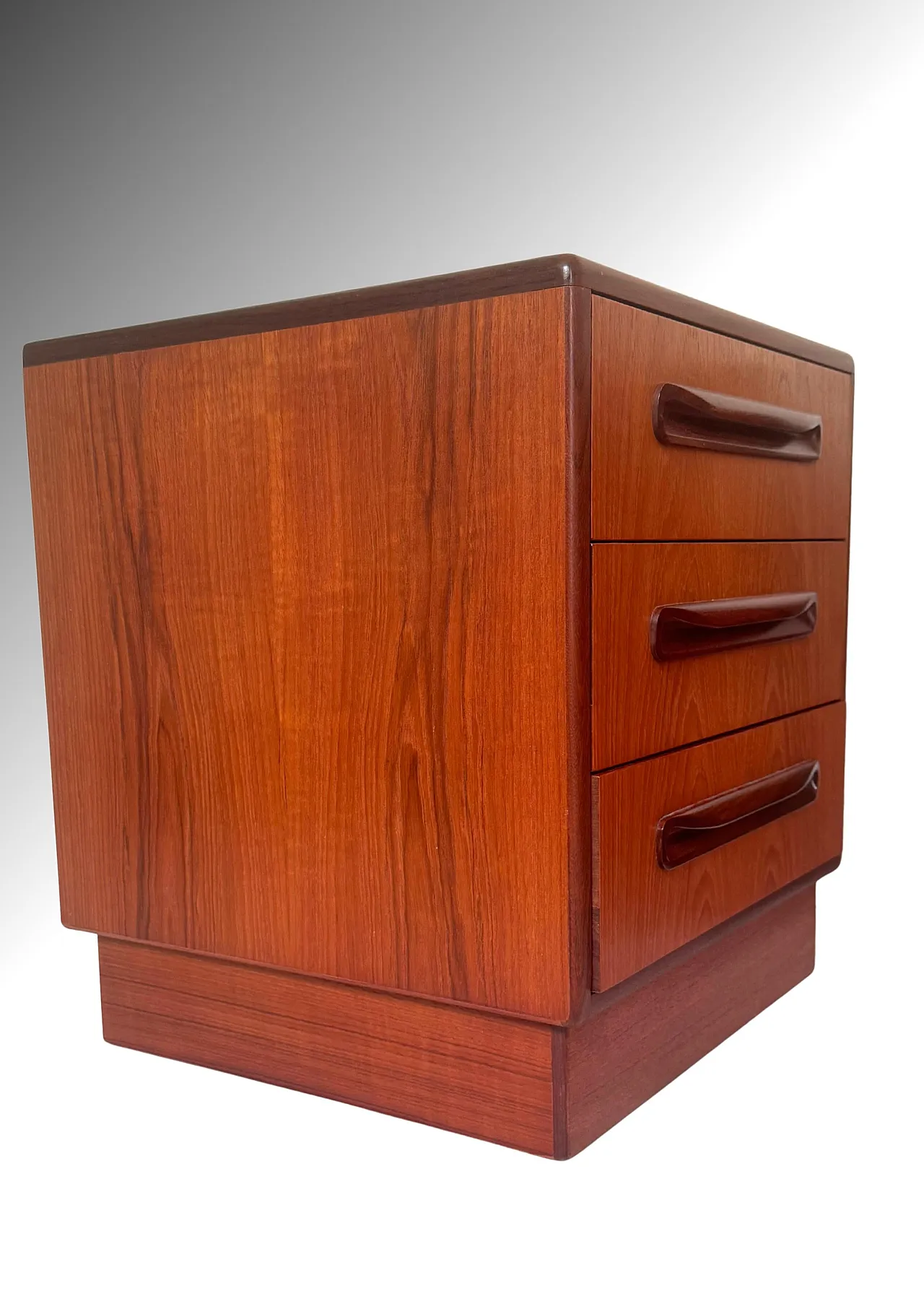 Coppia di comodini in teak di E. Gomme per G-Plan England, anni '60 10