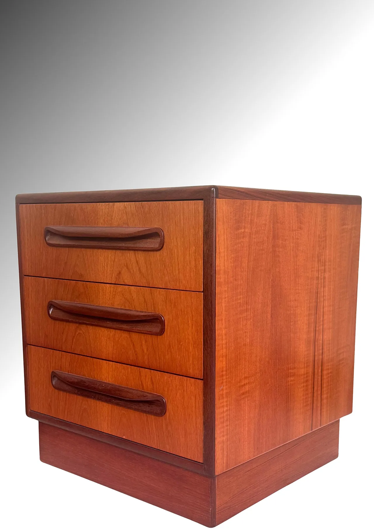 Coppia di comodini in teak di E. Gomme per G-Plan England, anni '60 11