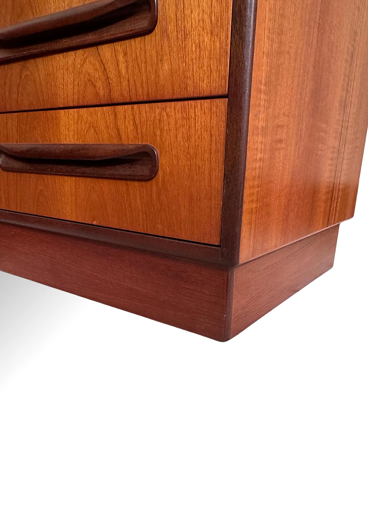 Coppia di comodini in teak di E. Gomme per G-Plan England, anni '60 13