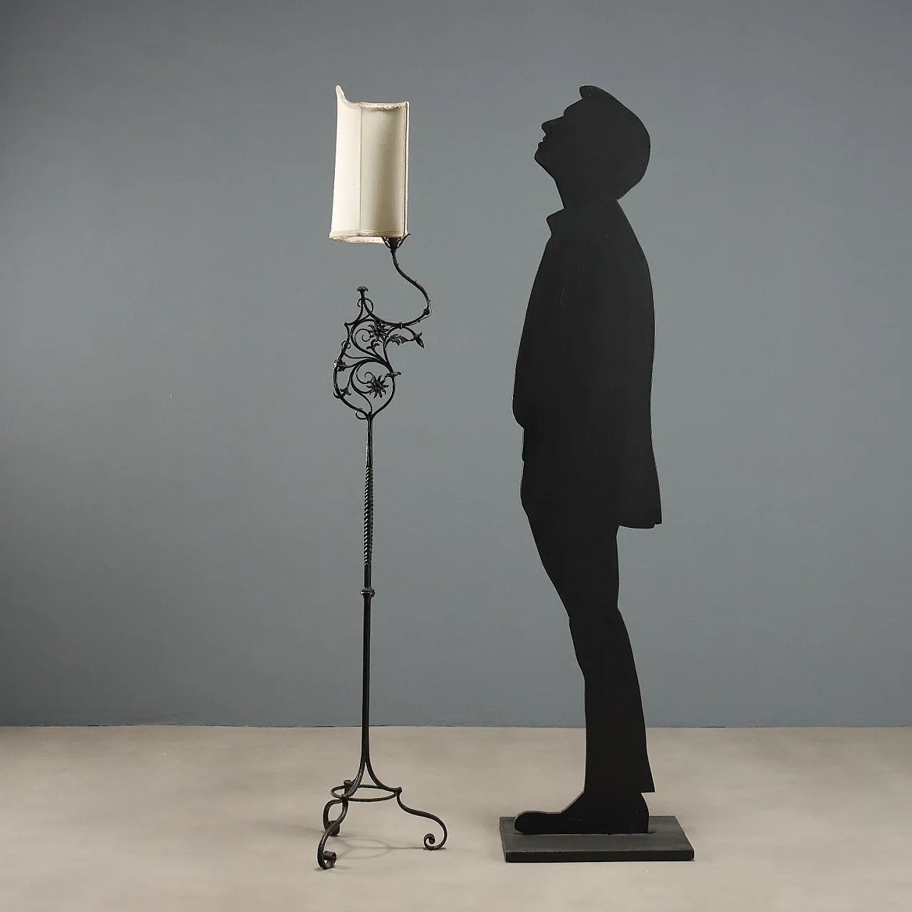 Wrought iron floor lamp, 20th century 3