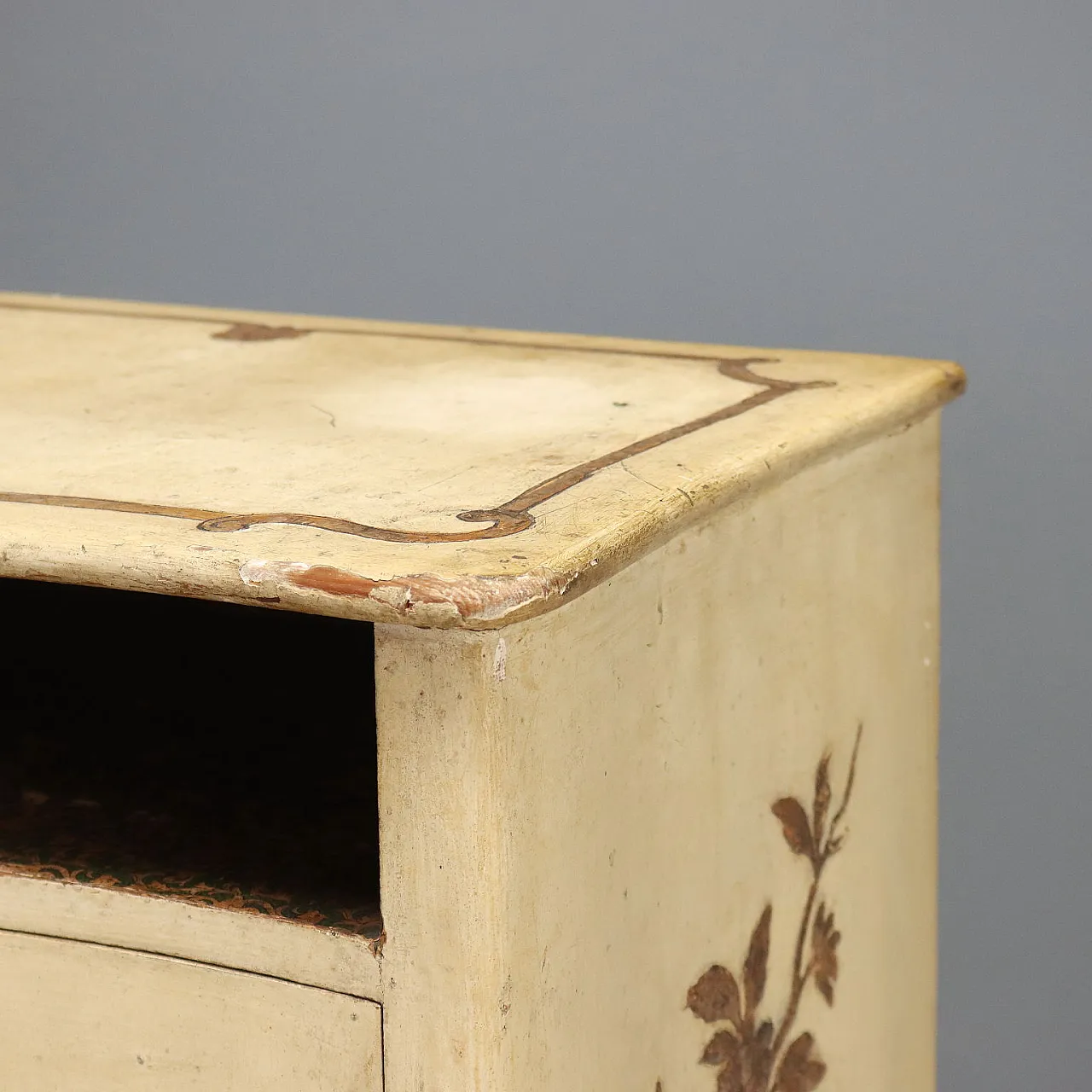 Pair of Baroque style bedside tables, 19th century 5