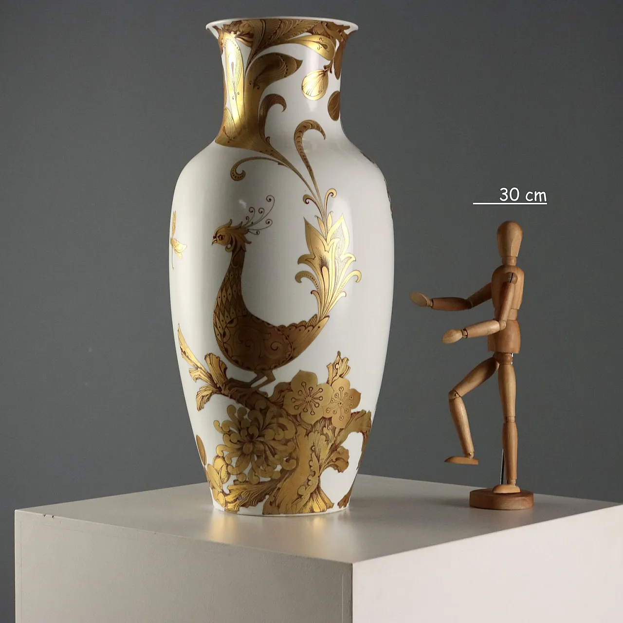 Porcelain vase by Kaiser Serenade, 20th century 2