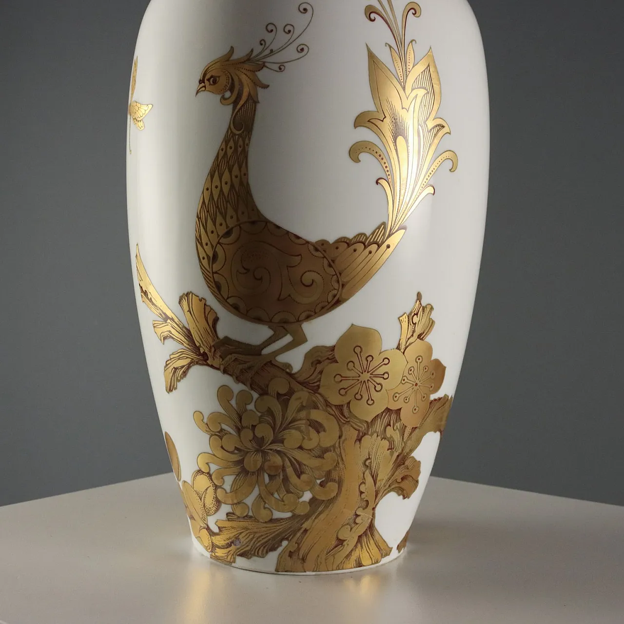 Porcelain vase by Kaiser Serenade, 20th century 3