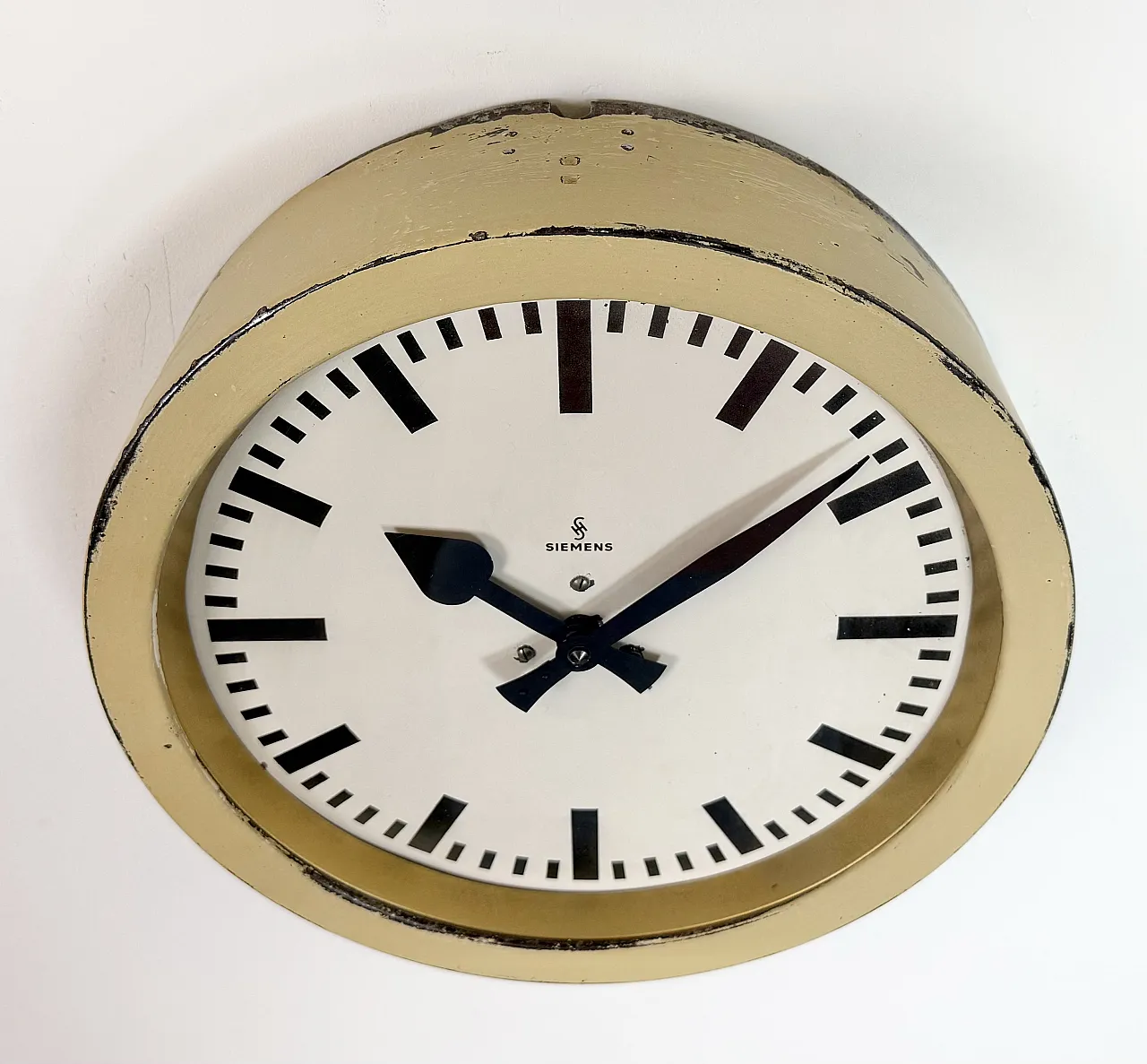 Beige Industrial Factory Wall Clock from Siemens, 1950s 6
