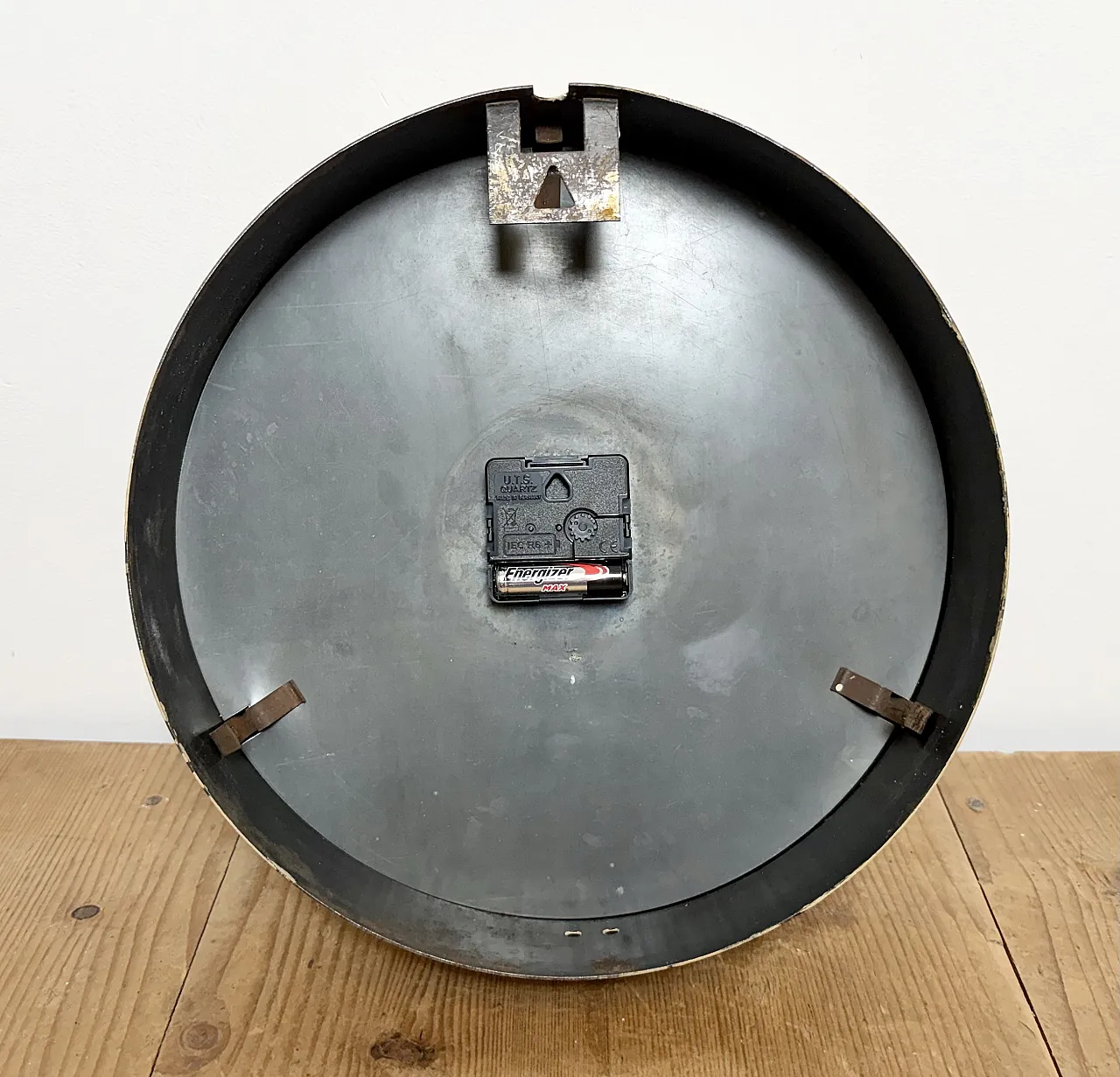 Beige Industrial Factory Wall Clock from Siemens, 1950s 16