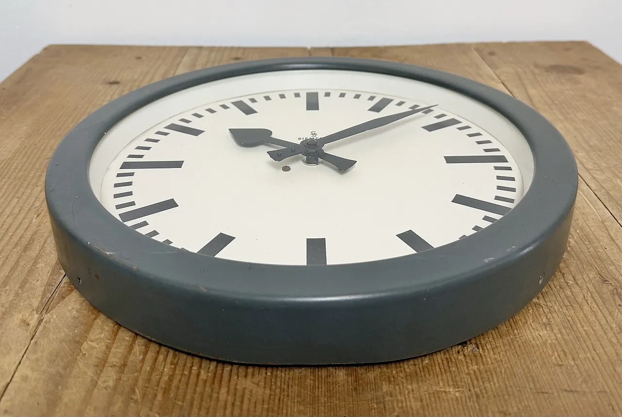 Grey Industrial Factory Wall Clock from Siemens, 1950s 8