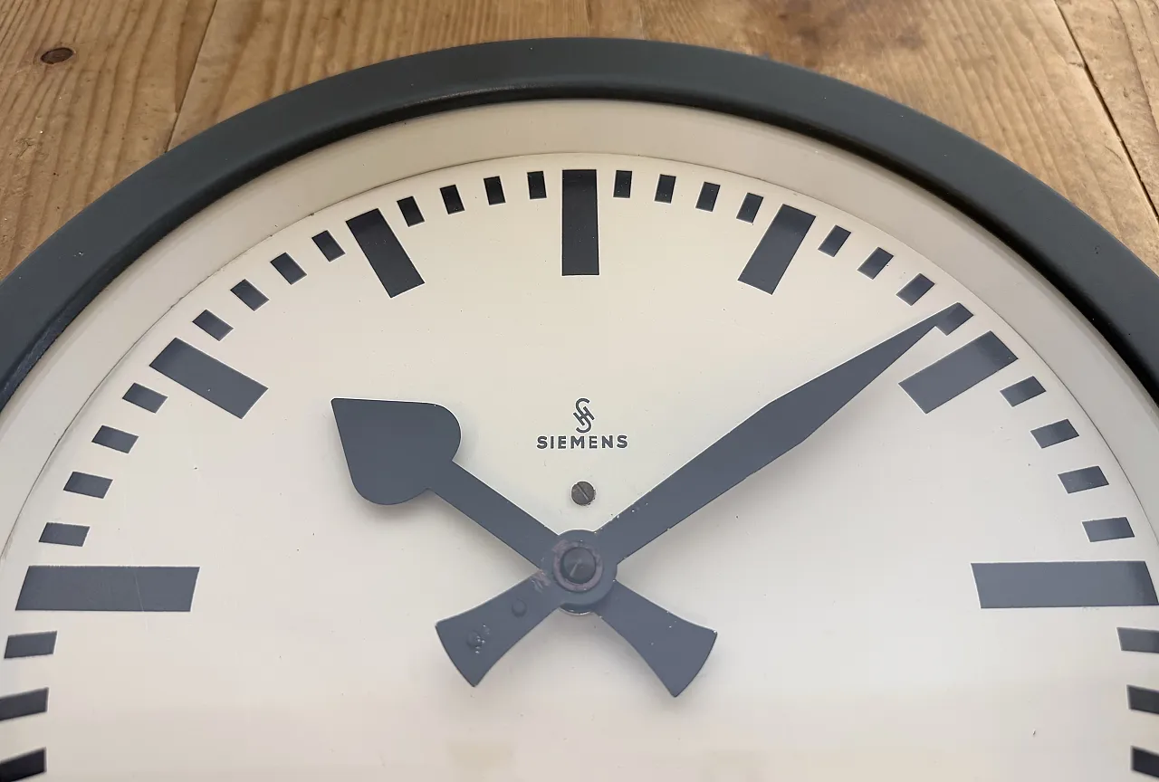 Grey Industrial Factory Wall Clock from Siemens, 1950s 10