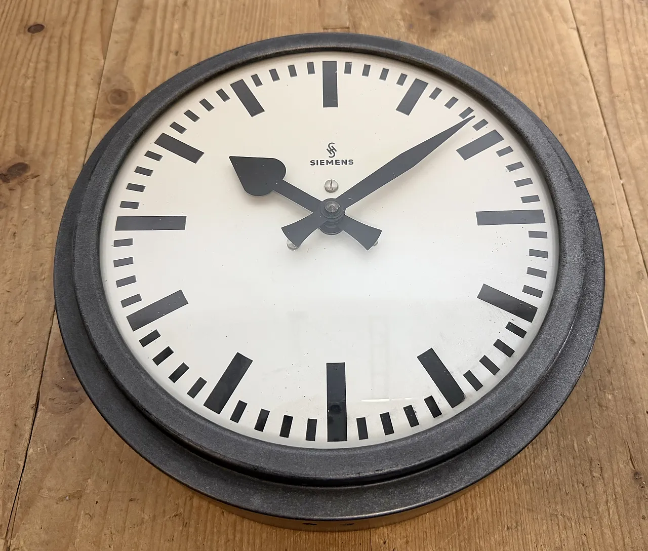 Black Industrial Factory Wall Clock from Siemens, 1950s 8
