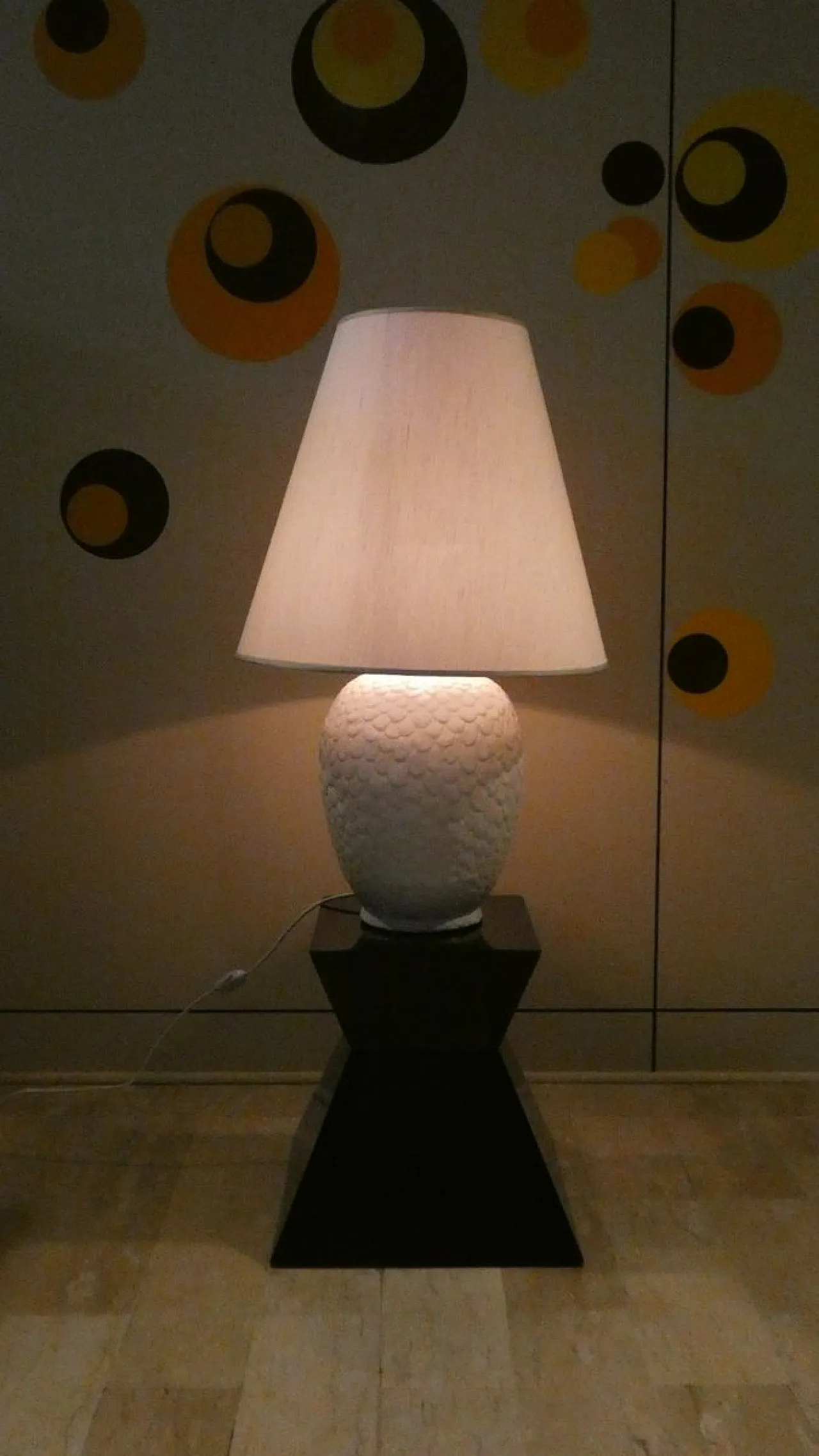 Lampada da tavolo a forma di pigna in ceramica di Tommaso Barbi, Italia, anni '70 4