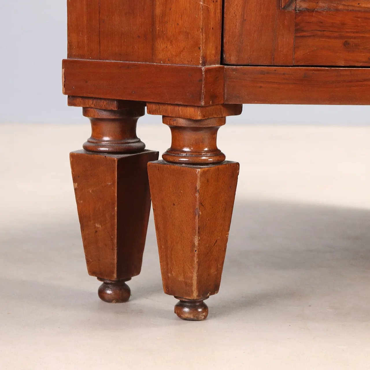 Directory corner cup in cherry wood, 19th century 9