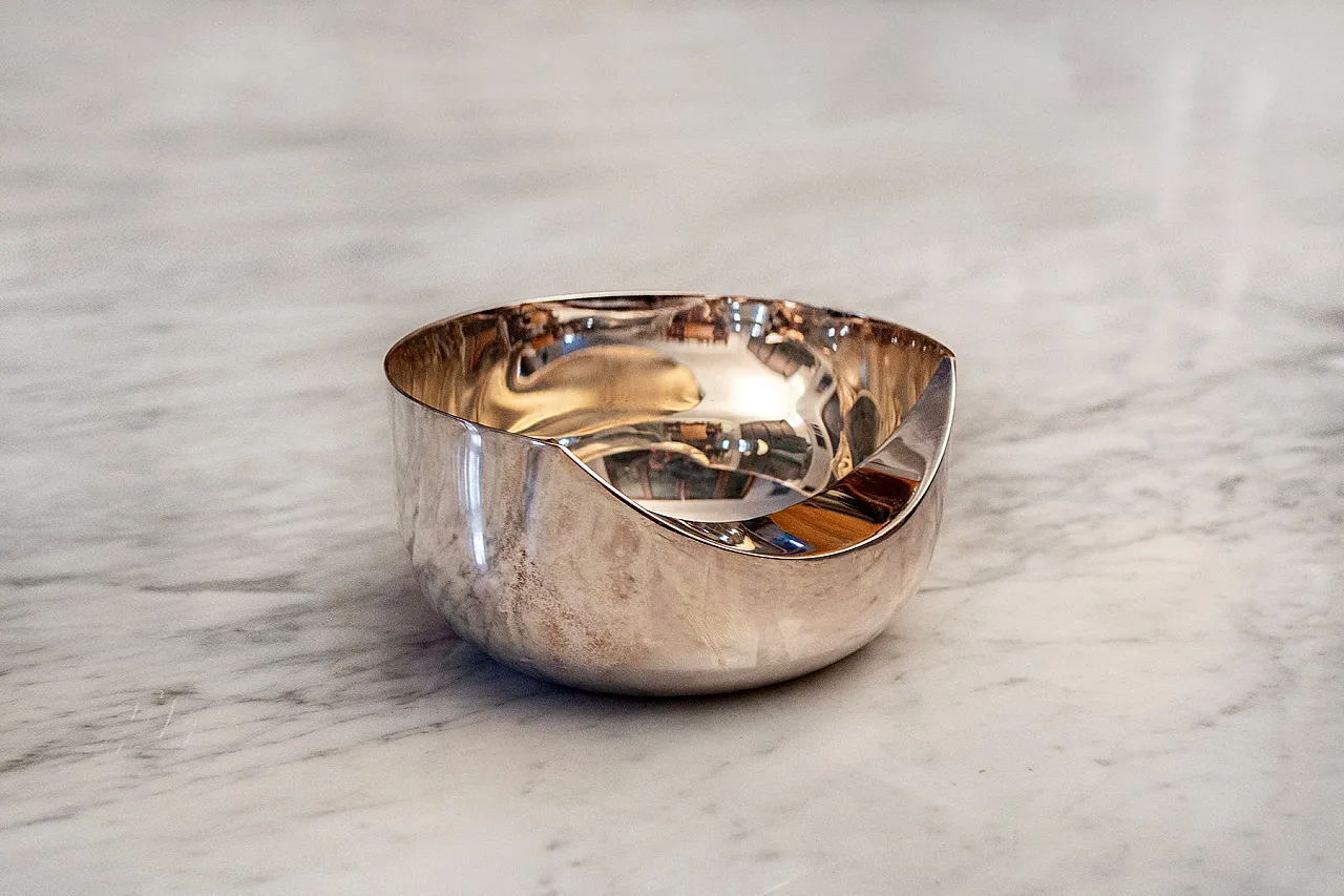 Silver-plated sculpture bowl by Lino Sabattini, 1970s 1