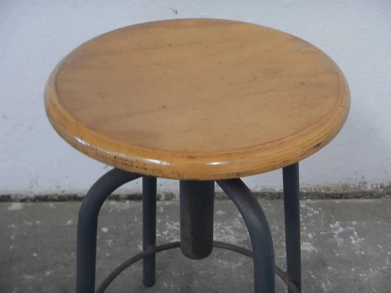 4 foot stool 1960 3