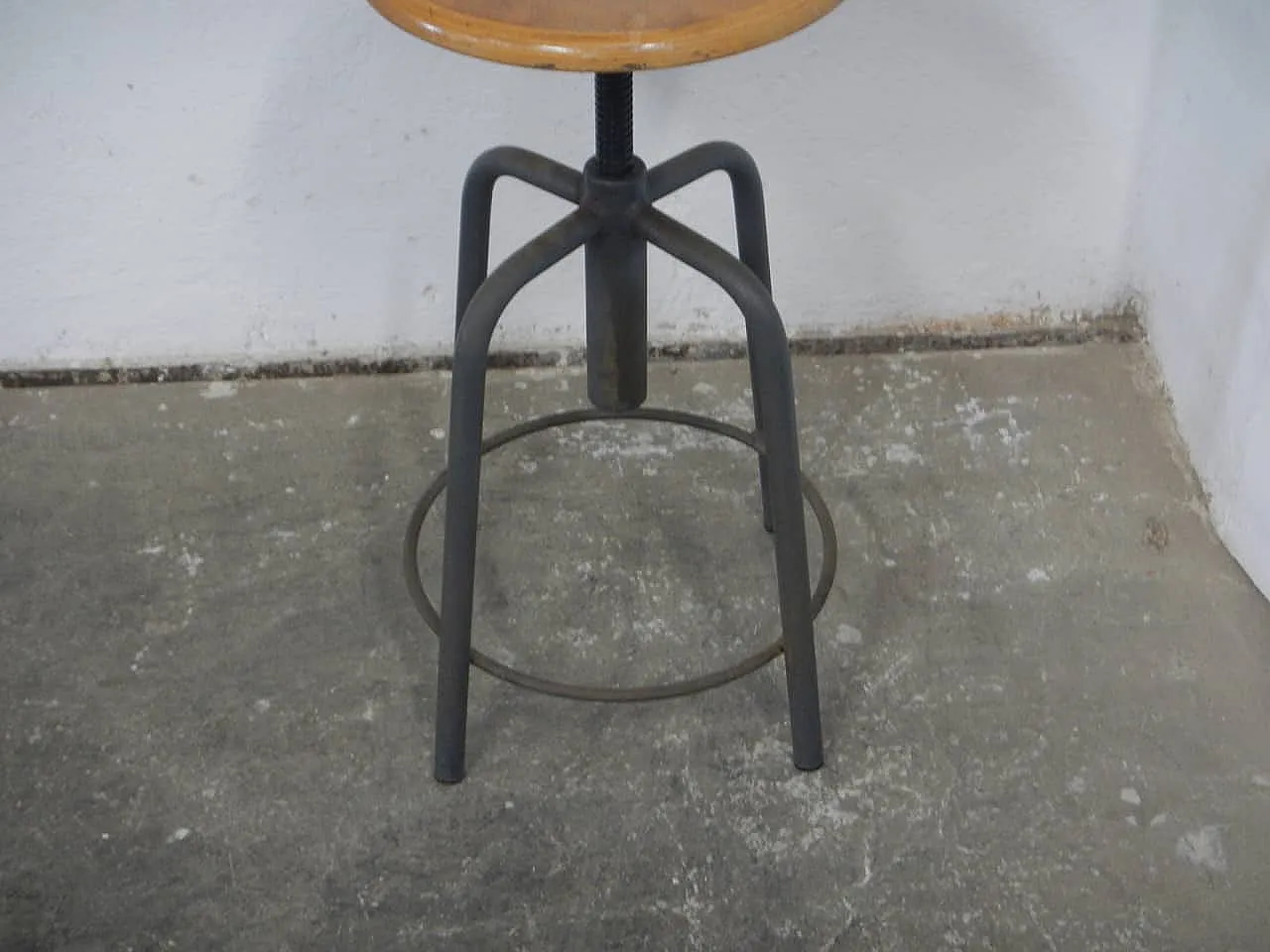 4 foot stool 1960 4
