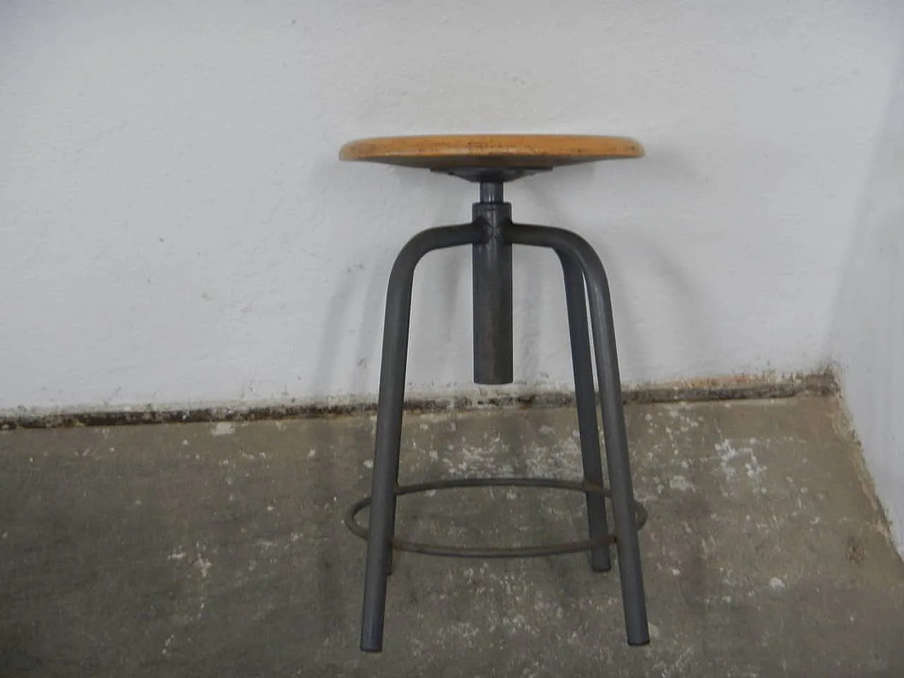 4 foot stool 1960 5