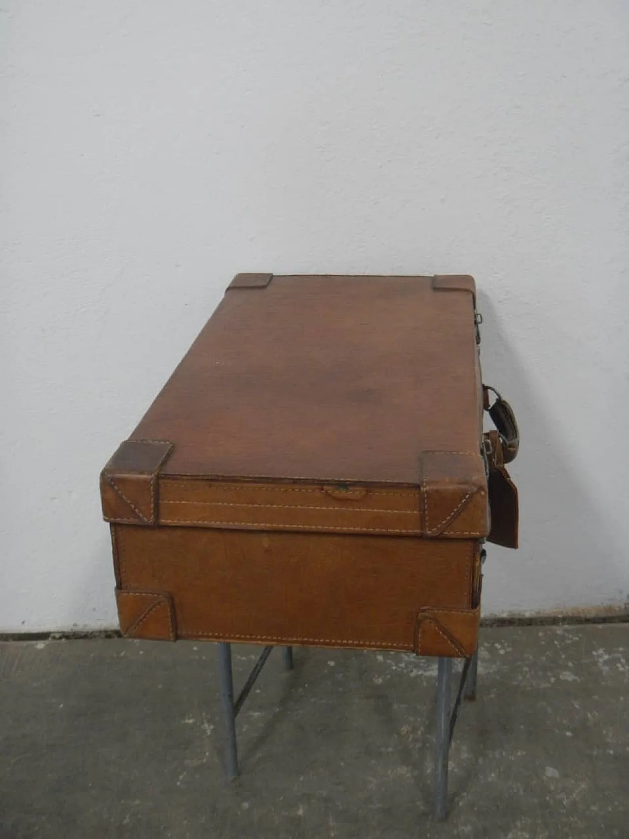 Leather suitcase 1970 4