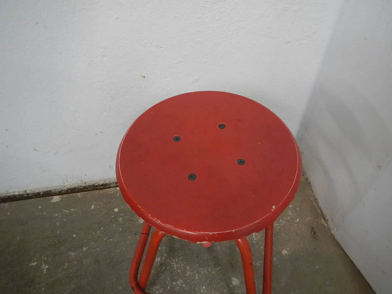 Adjustable 4-legged stool 1980 3