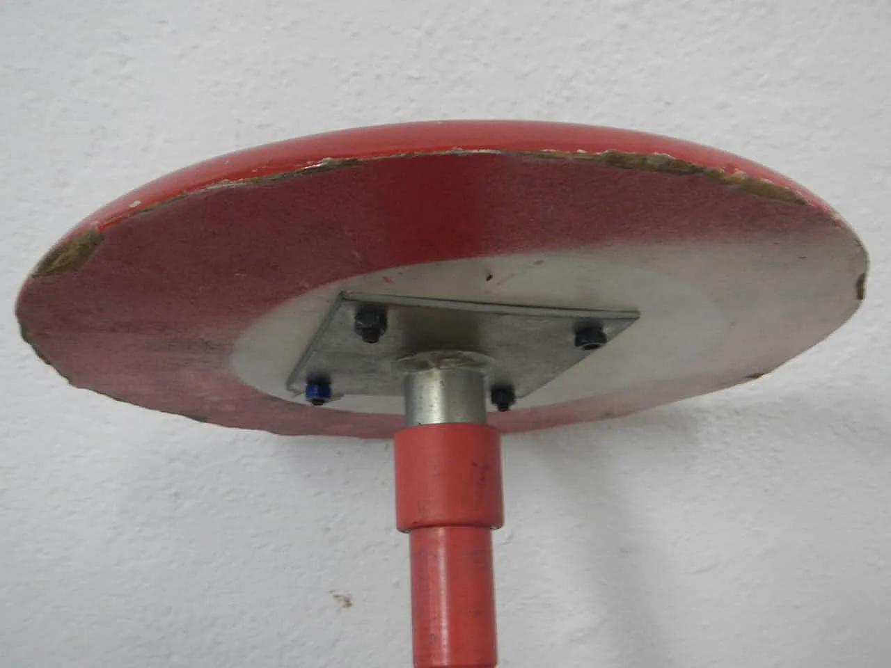 Adjustable 4-legged stool 1980 7