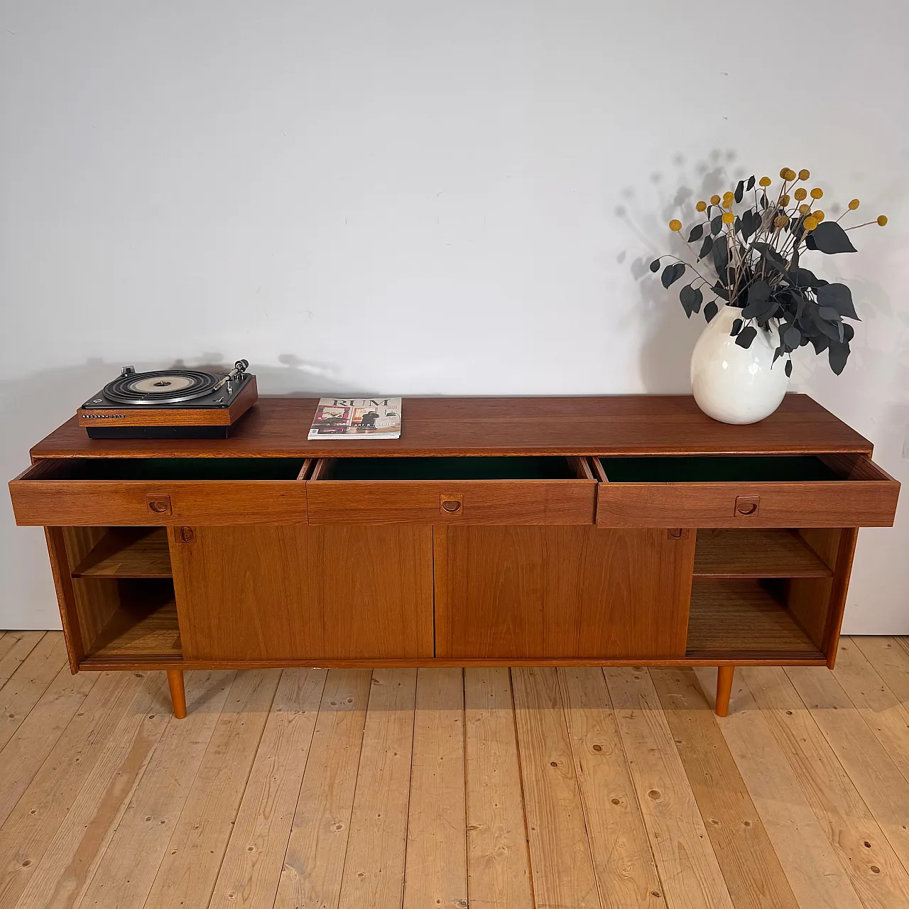 Danish Scandinavian Modern teak sideboard, 1960s 6