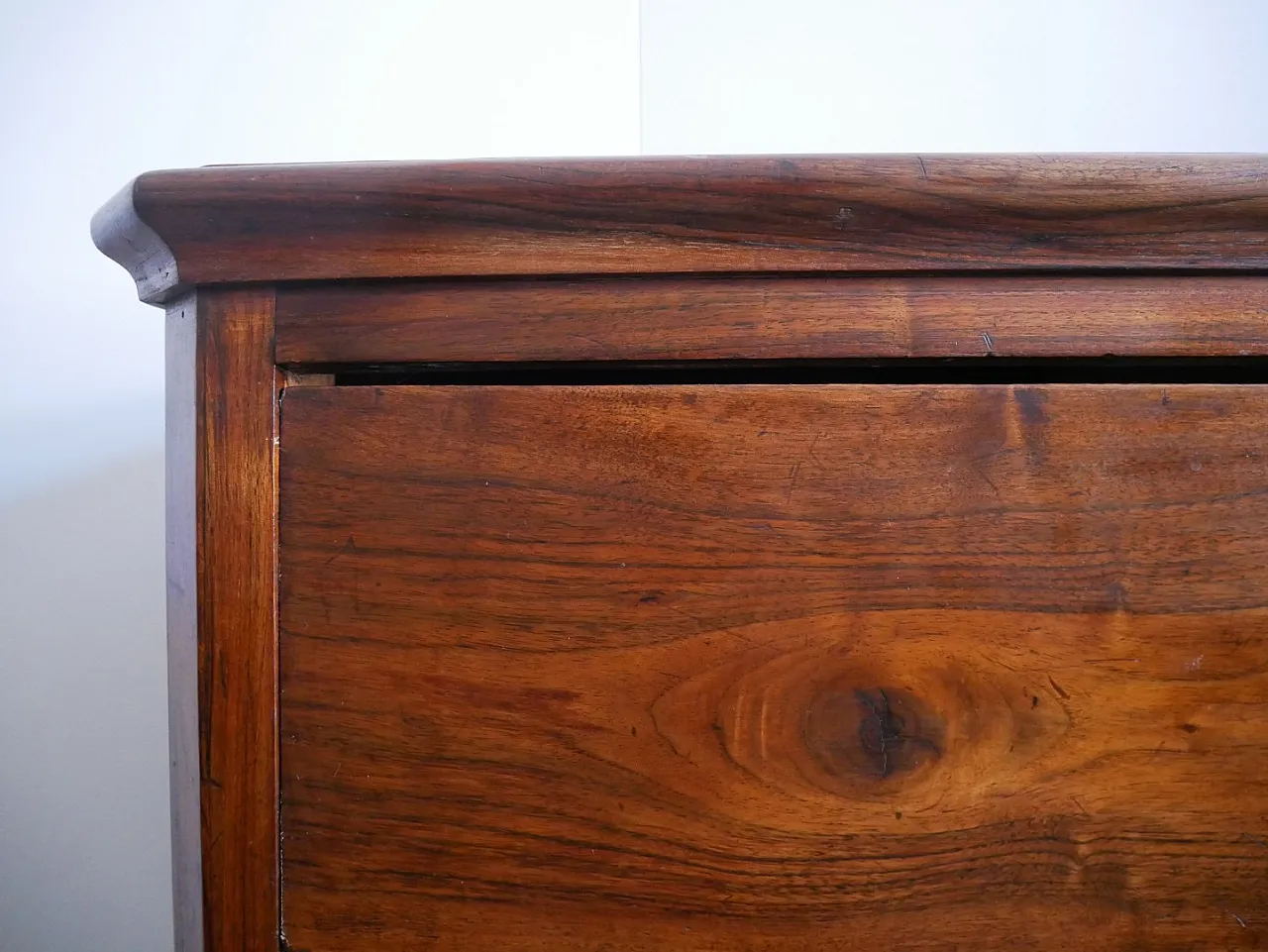 Walnut dresser, early 20th century 10