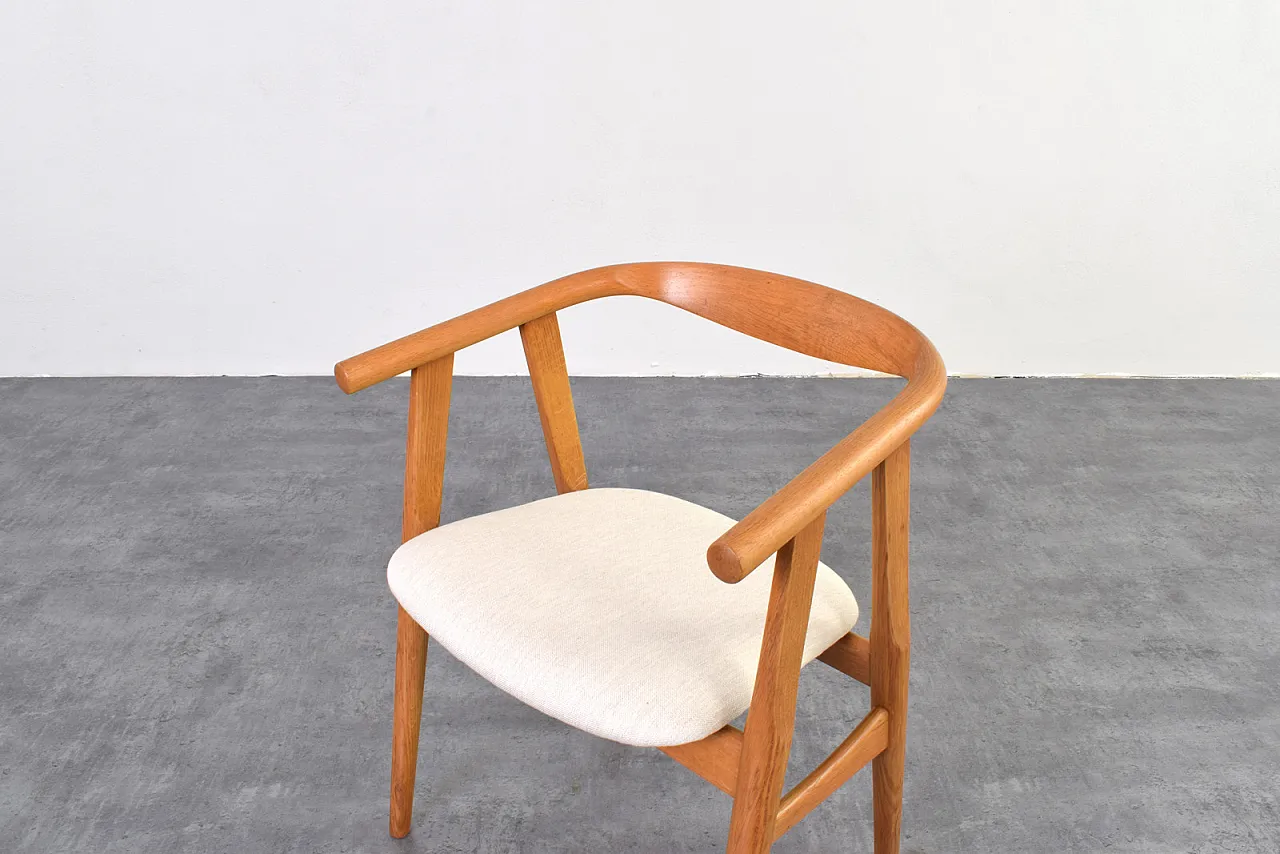Sedia da pranzo Mid-Century in quercia di Hans Wegner per Getama, anni '70. 9