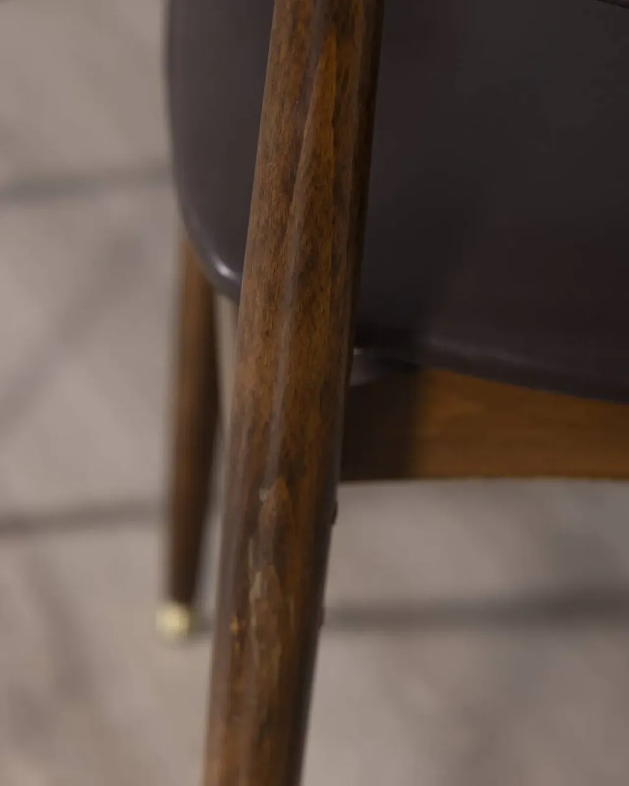 8 Sedie in legno e pelle di Anonima Castelli, anni '60 12