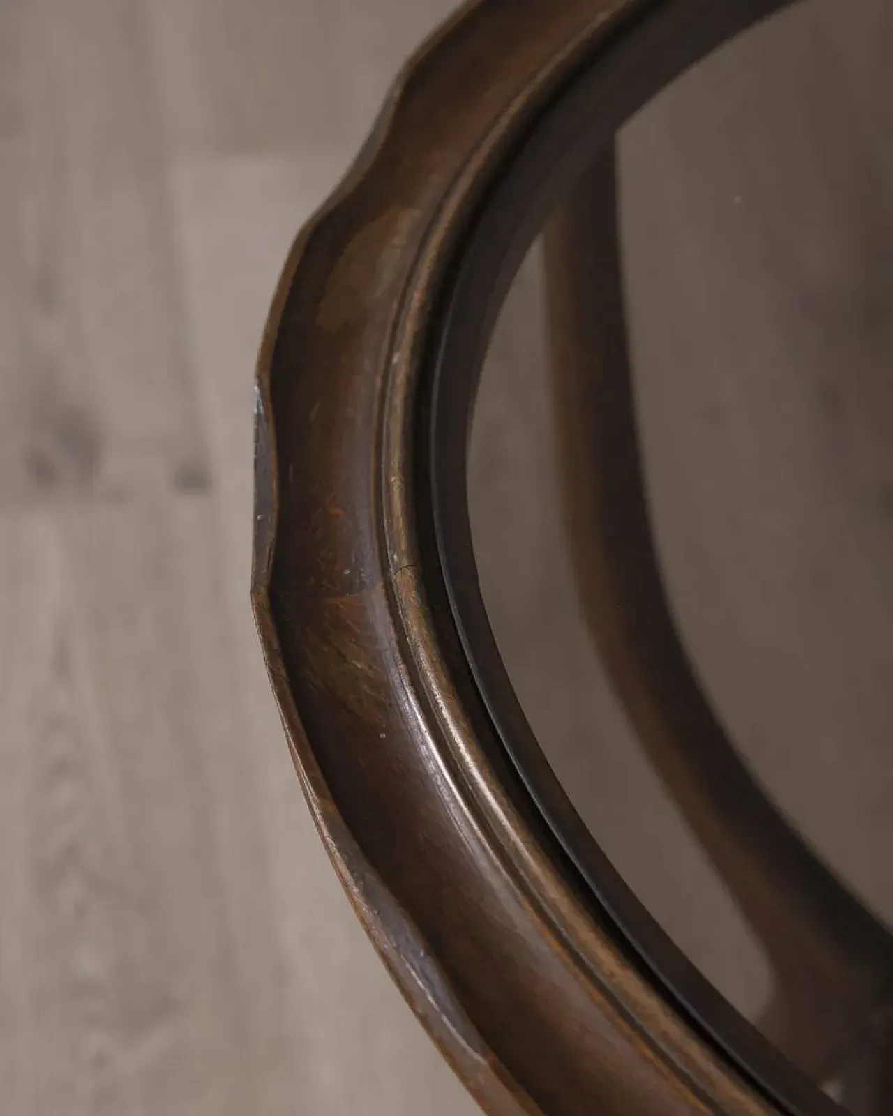 Tavolino da caffè in legno e vetro, anni '50 4