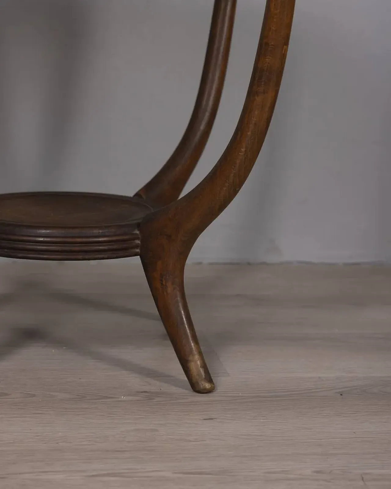 Tavolino da caffè in legno e vetro, anni '50 8