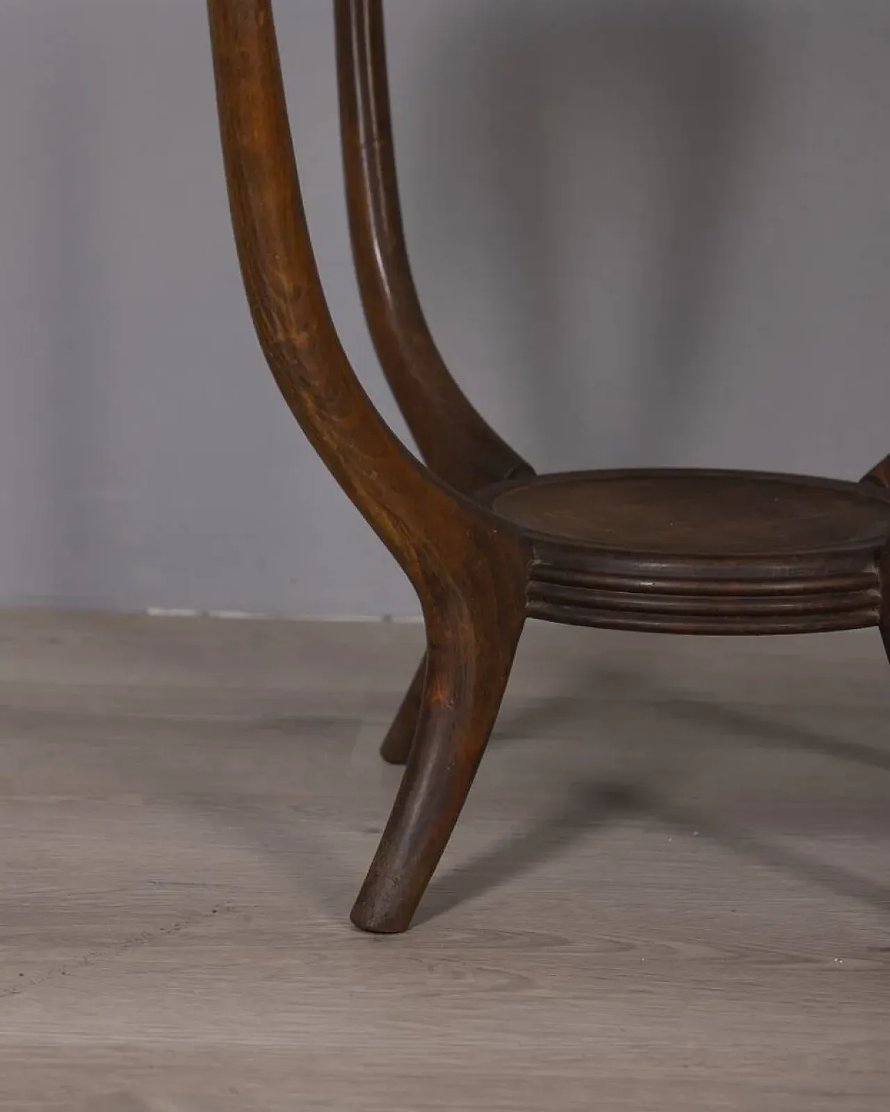 Tavolino da caffè in legno e vetro, anni '50 9