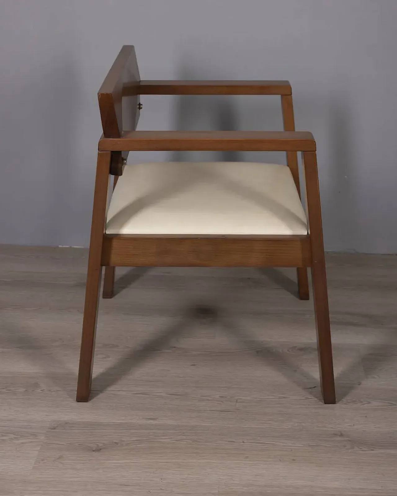 Armchair in wood and leather, 1980s 9