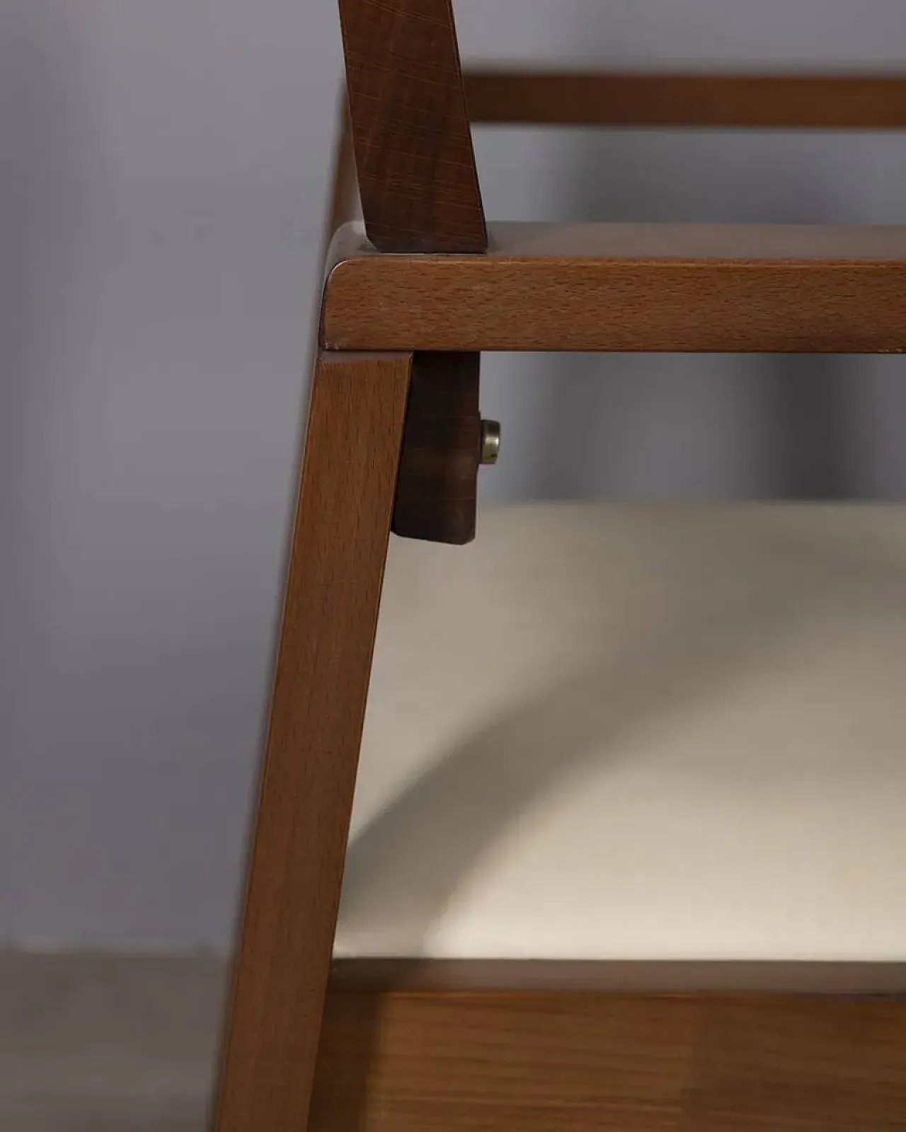 Armchair in wood and leather, 1980s 10