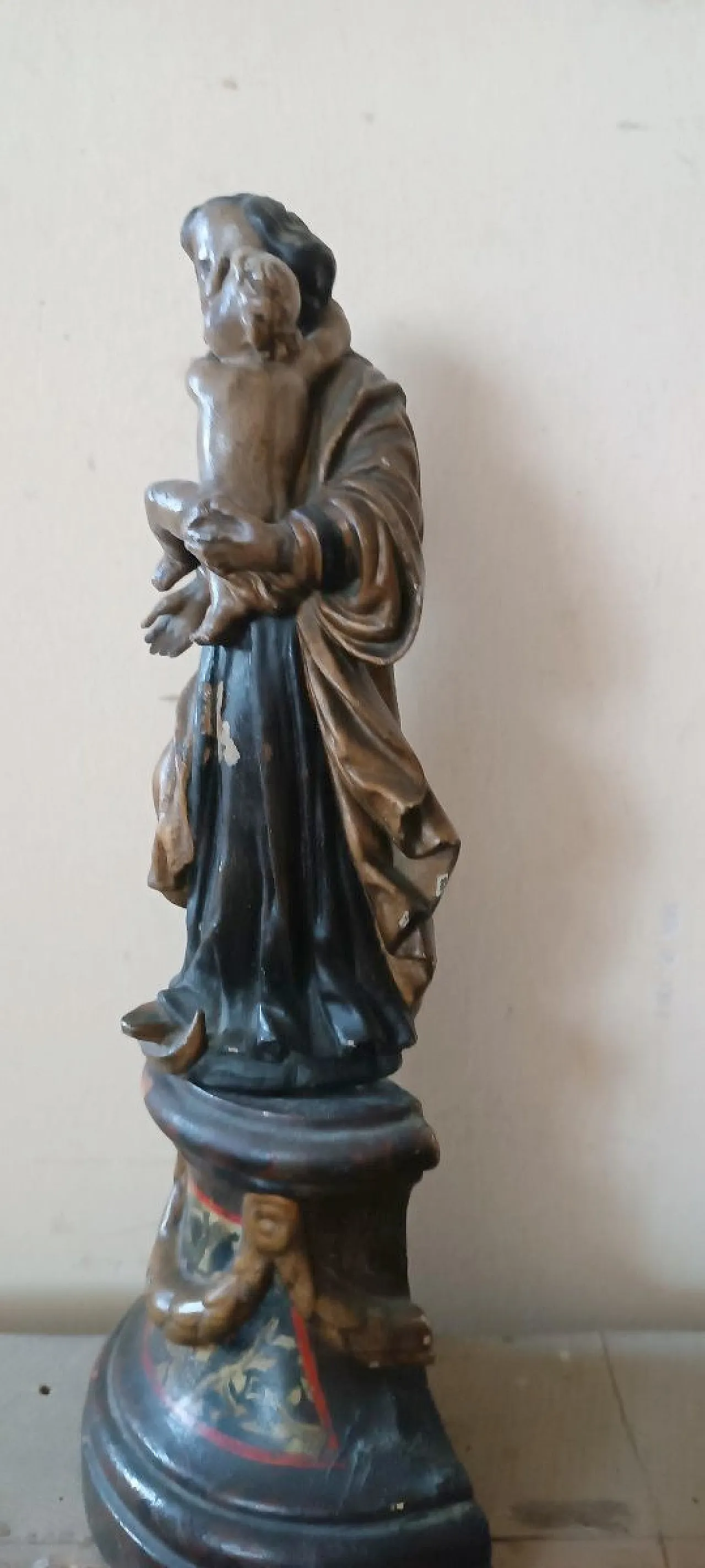 Virgin and Child, polychrome wooden sculpture, 18th century 9