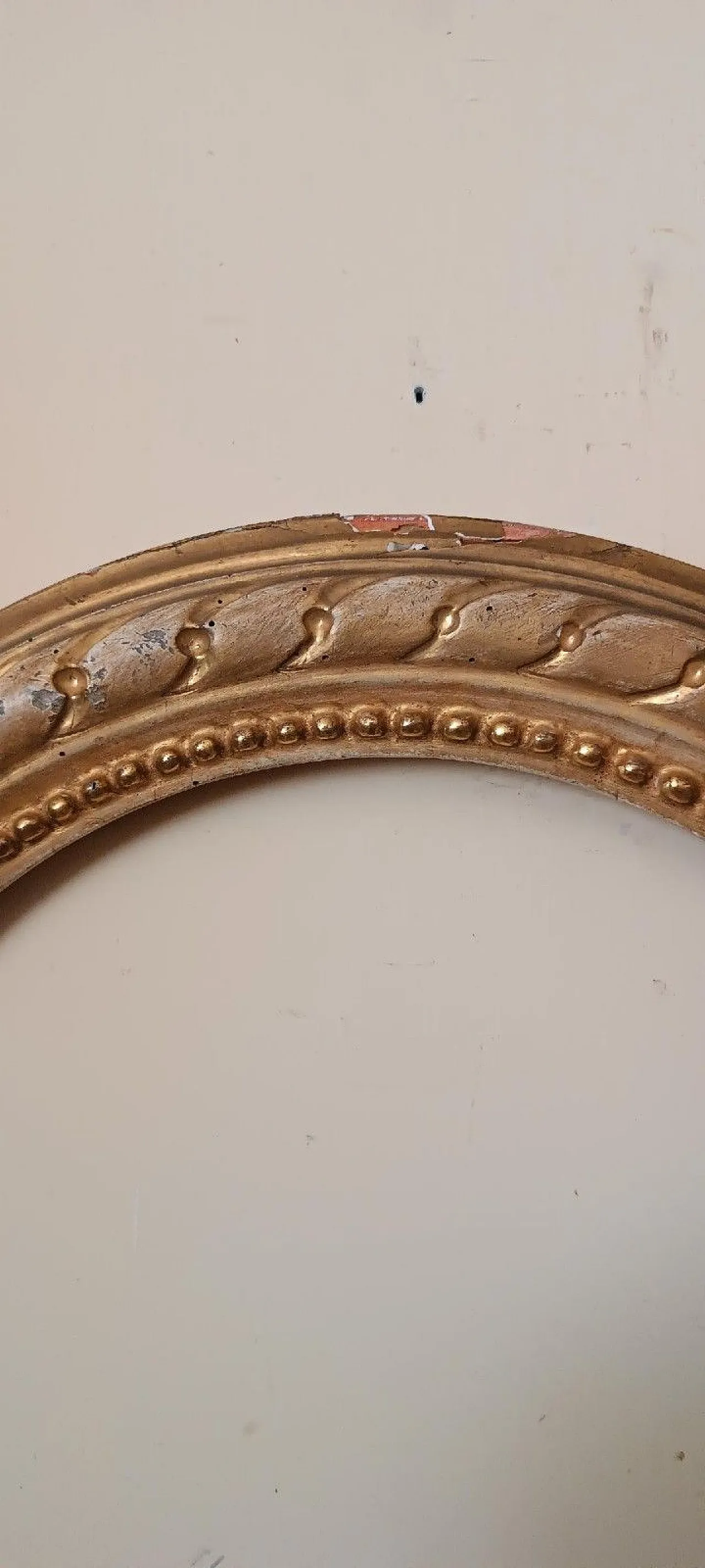 Round gilded wood frame, 19th century 6
