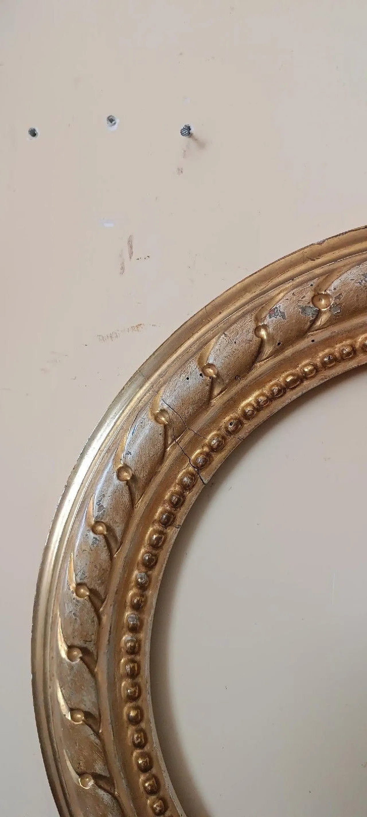 Round gilded wood frame, 19th century 7
