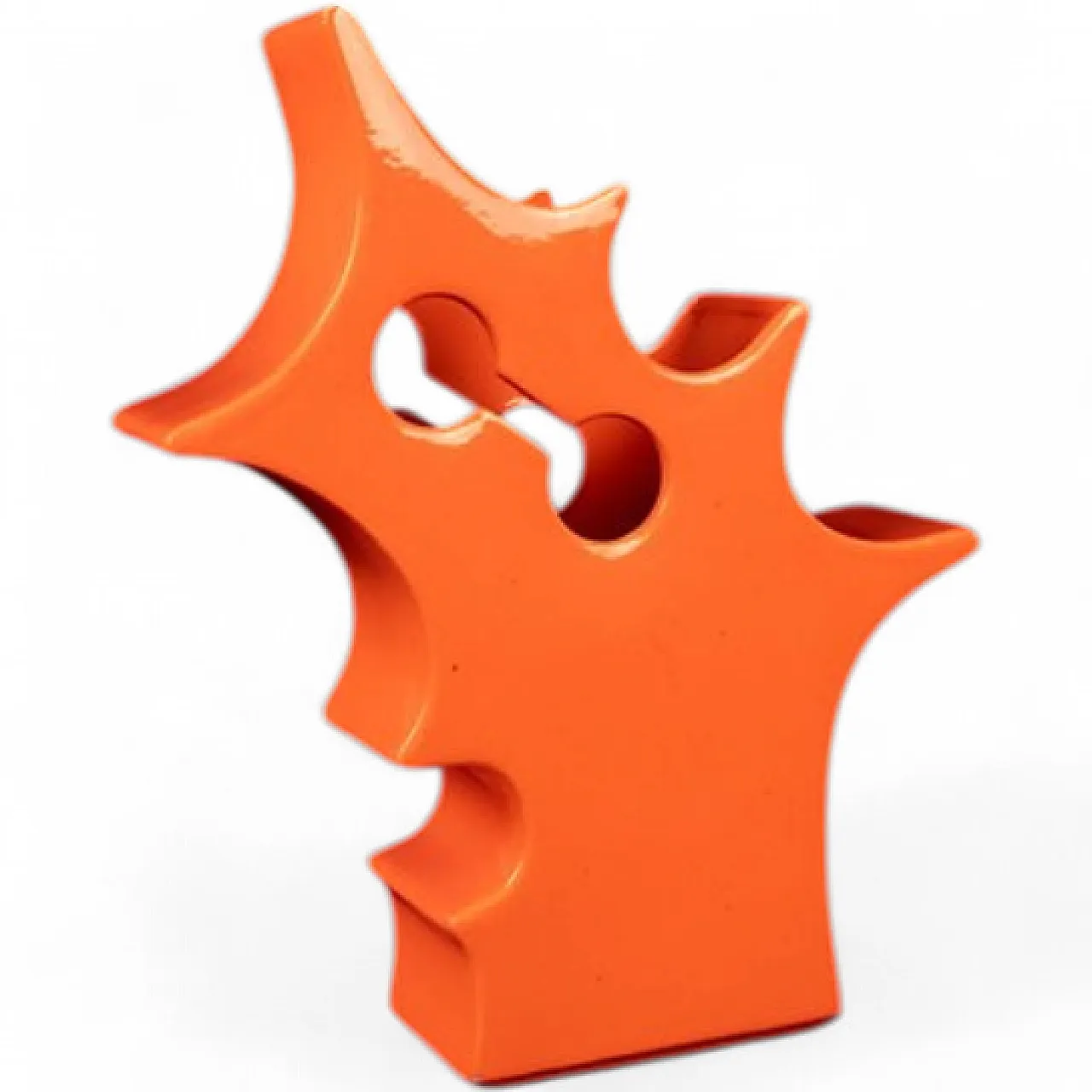 Vaso scultoreo astratto in ceramica arancione, anni '80 12