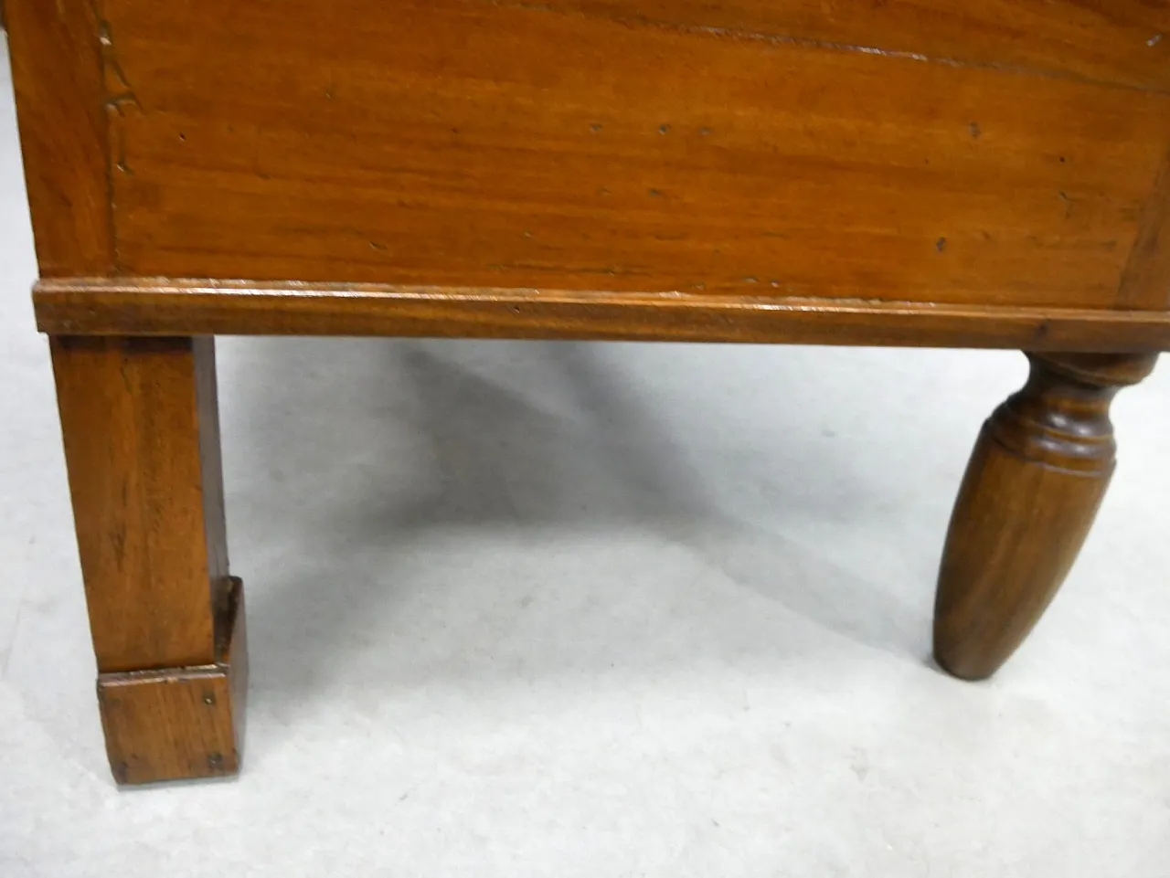 Dresser in antique solid elm, Mid 19th century 7