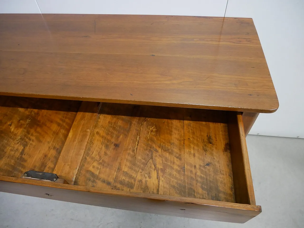 Dresser in antique solid elm, Mid 19th century 8