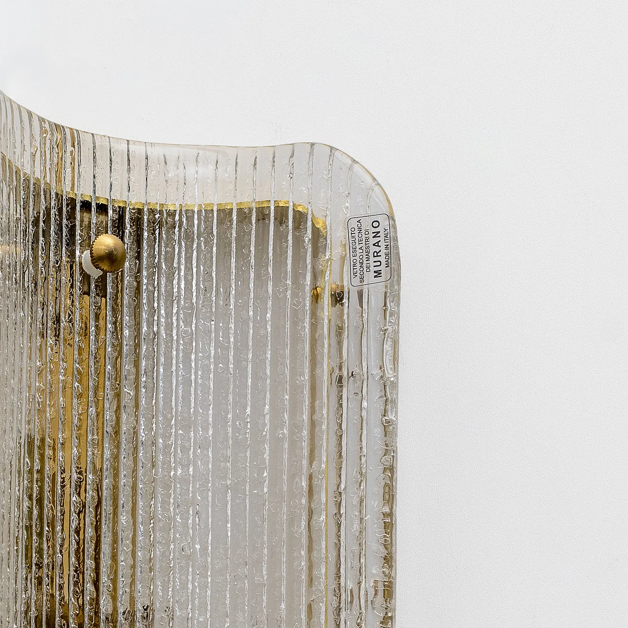Pair of wall sconces in curved and transparent Murano glass, 2000s 8