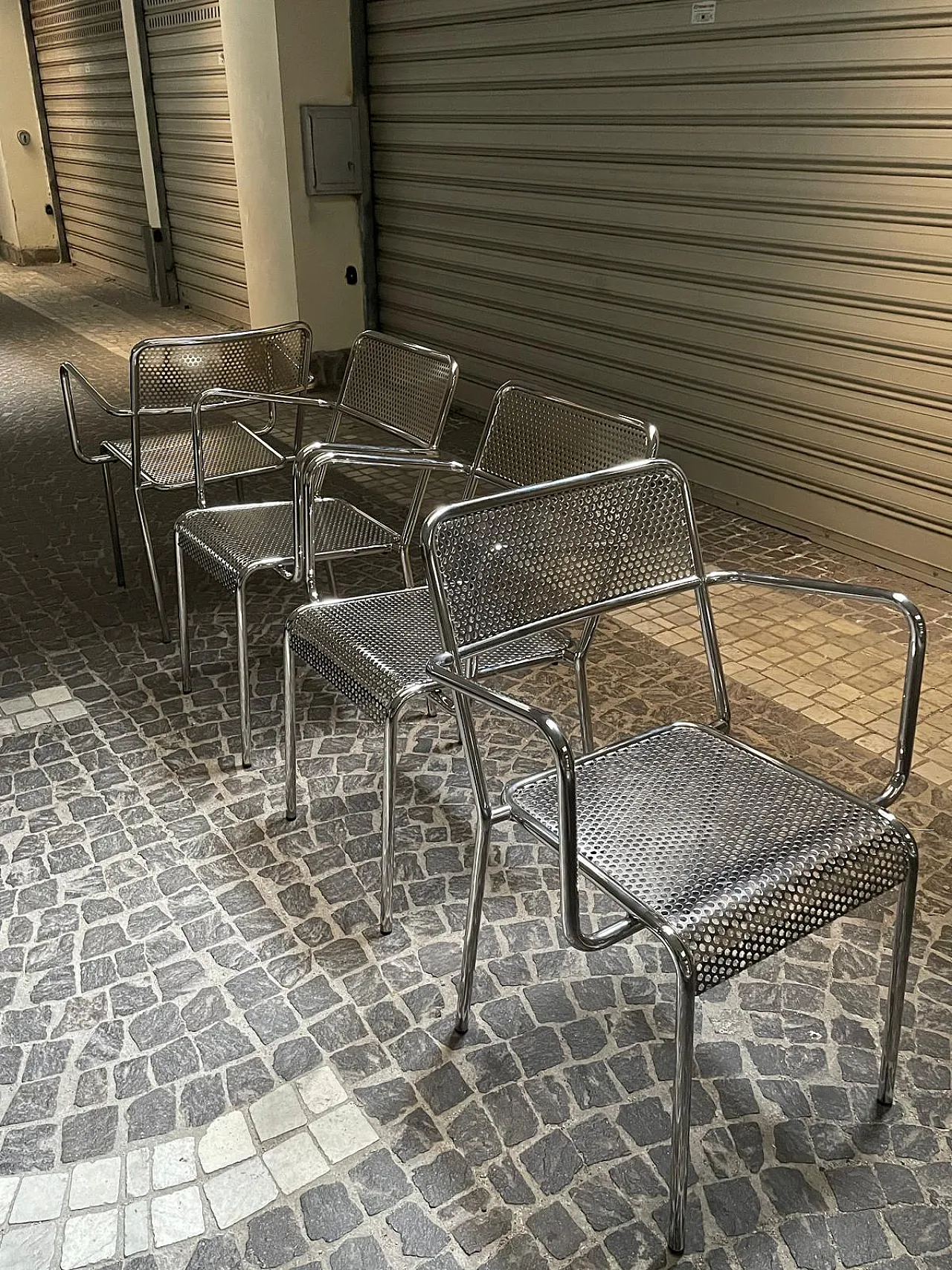 4 steel chairs, 90s 4
