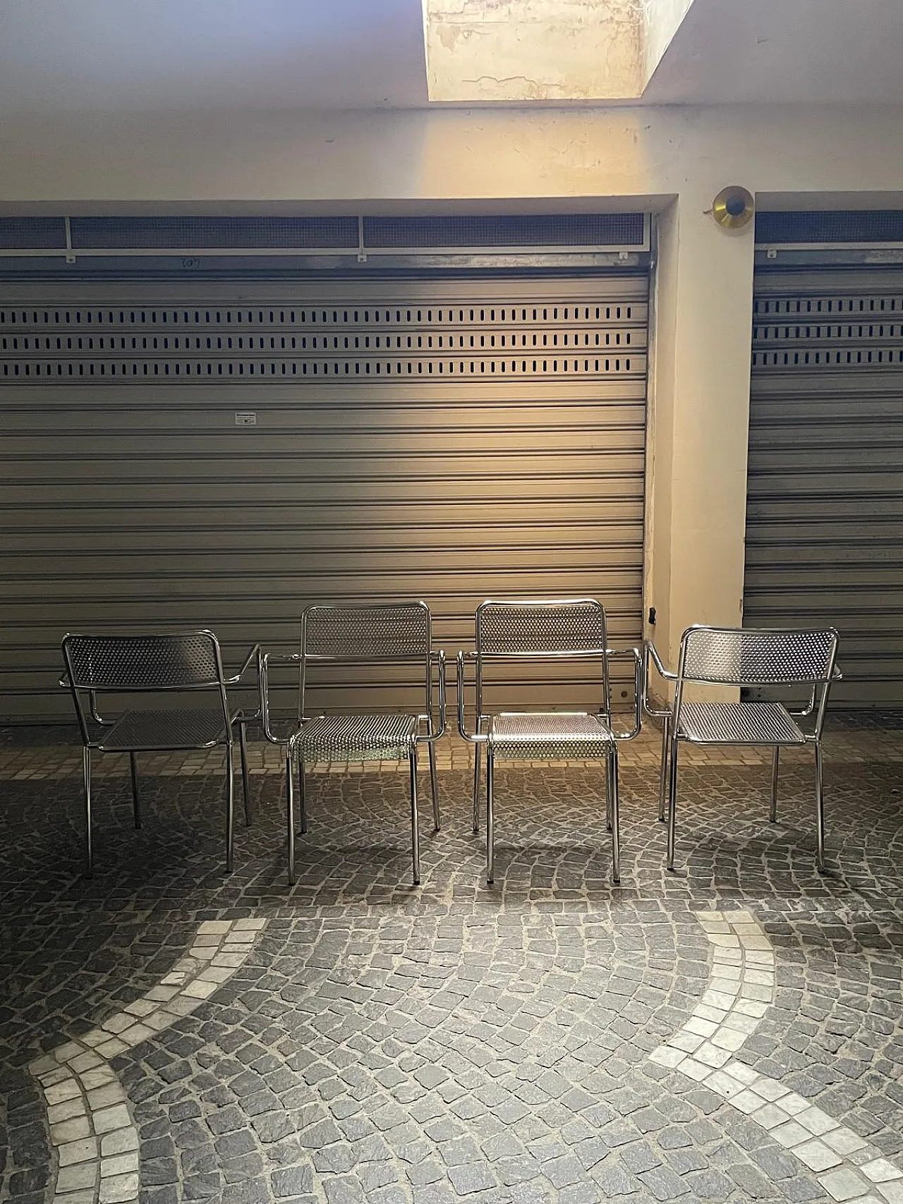 4 steel chairs, 90s 5