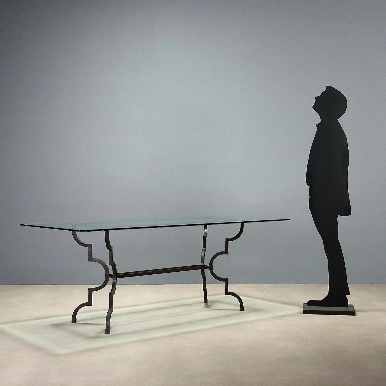 Table in iron with glass top, 10th century 3