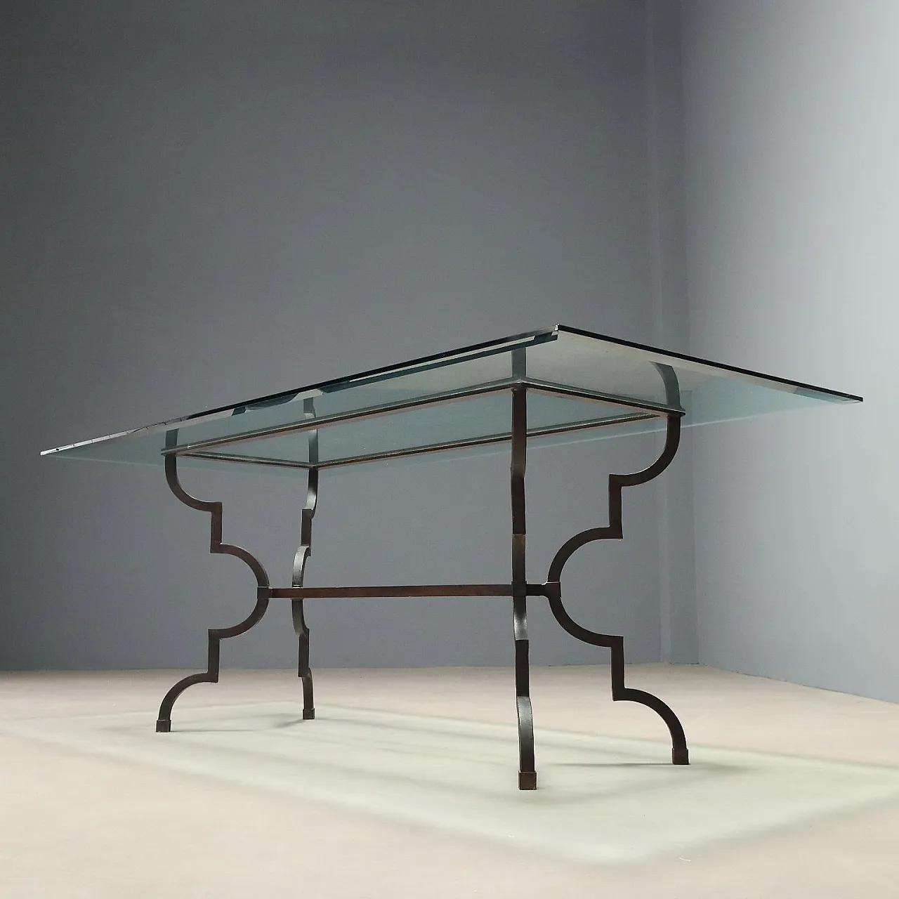 Table in iron with glass top, 10th century 4