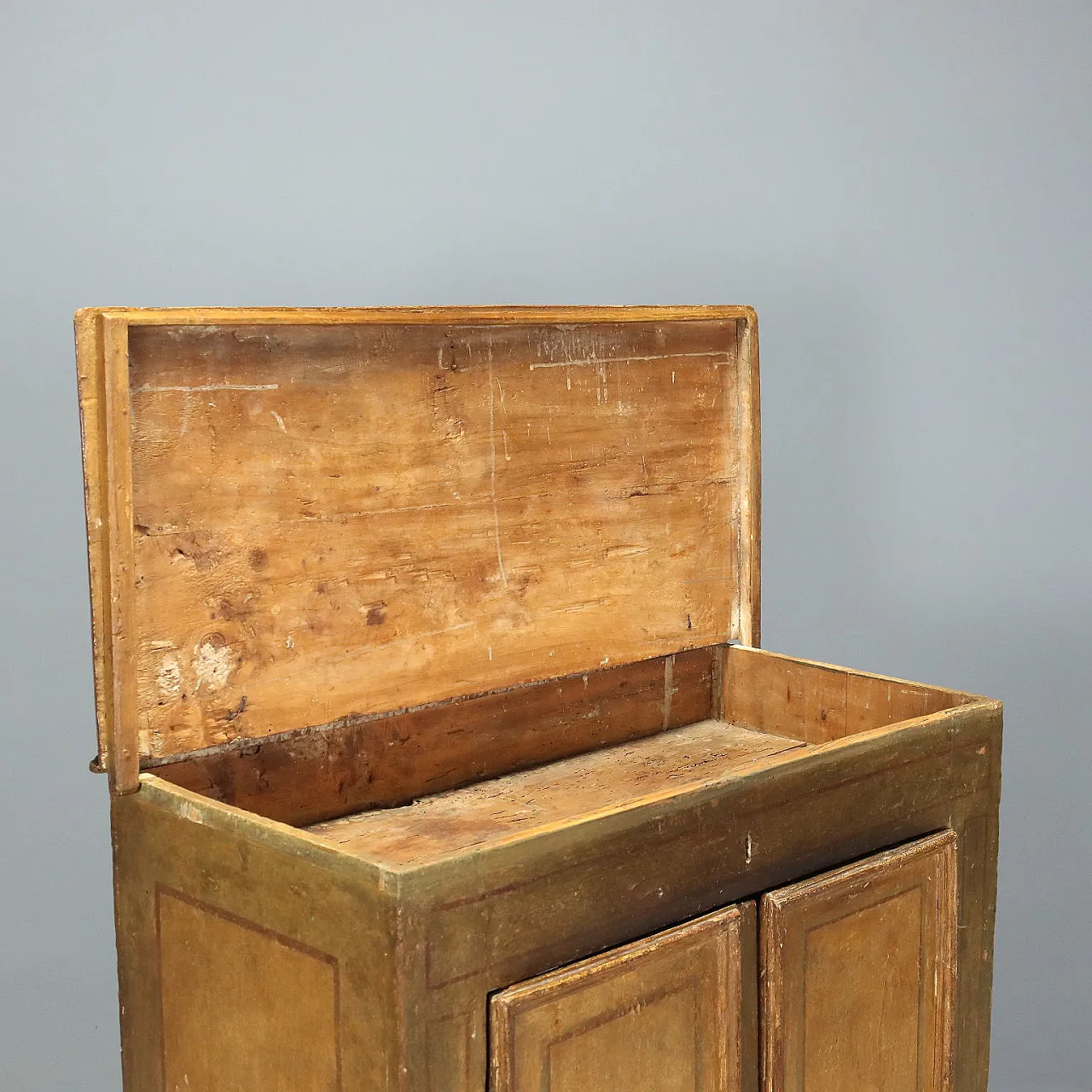 Baroque sideboard in lacquered poplar, 18th century 6