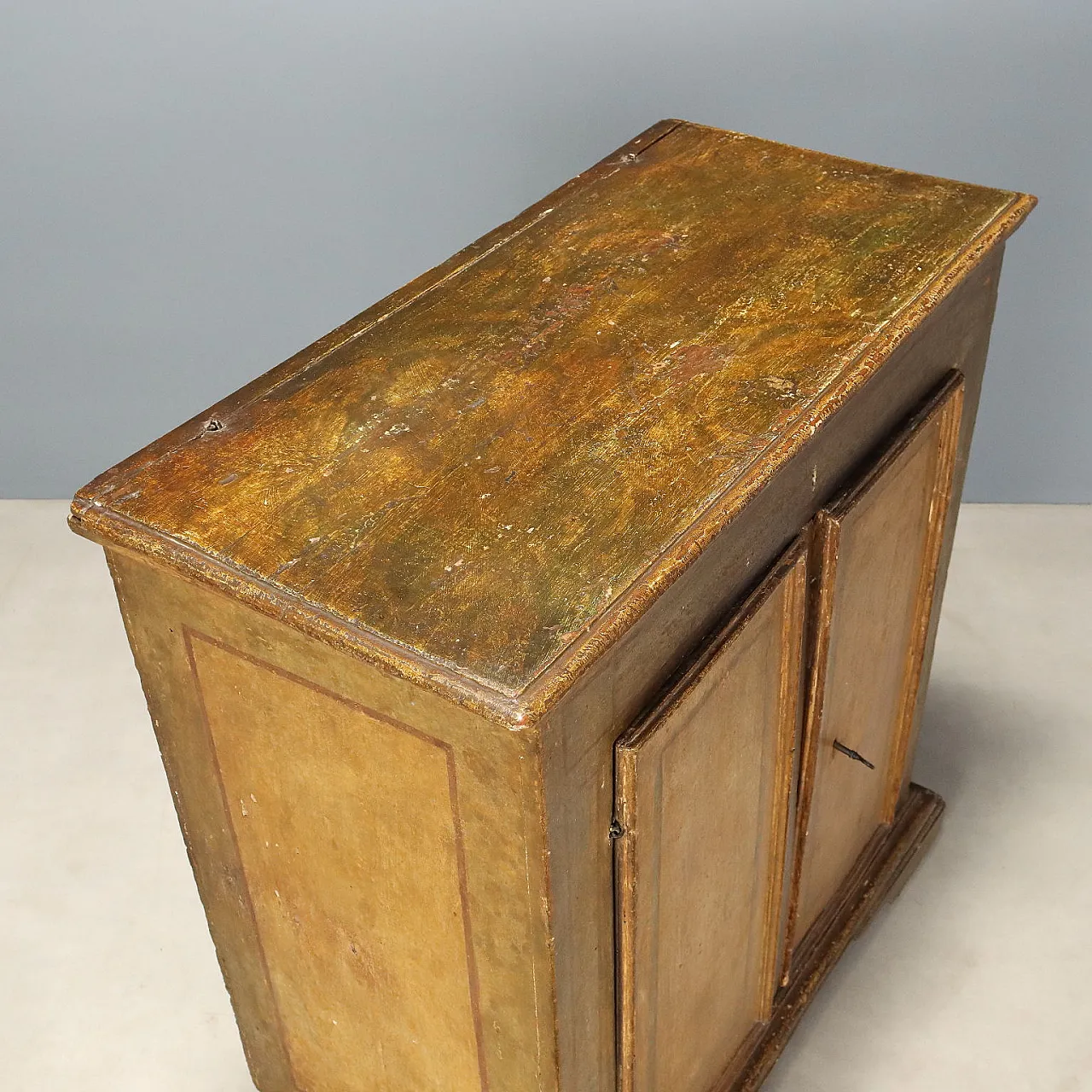 Baroque sideboard in lacquered poplar, 18th century 9