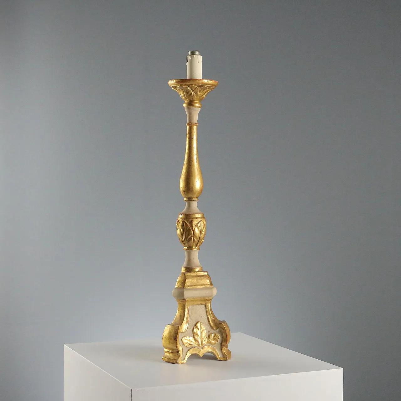 Carved and gilded wooden candelabra, late 19th century 1