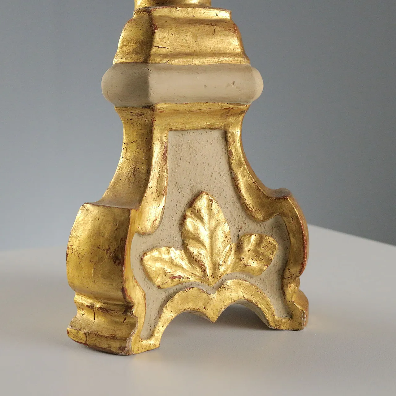 Carved and gilded wooden candelabra, late 19th century 5