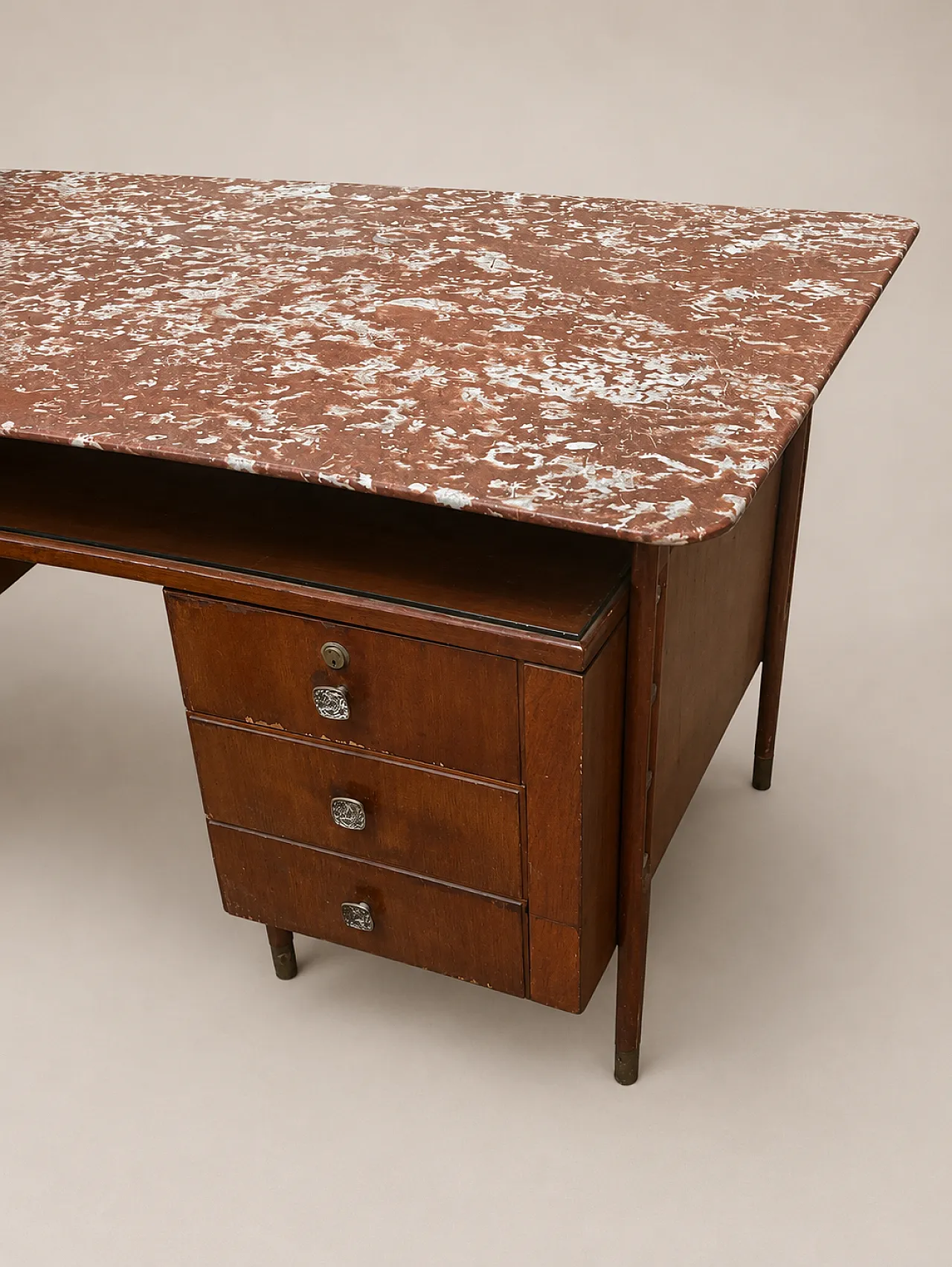 Italian 1940s desk with marble top 1