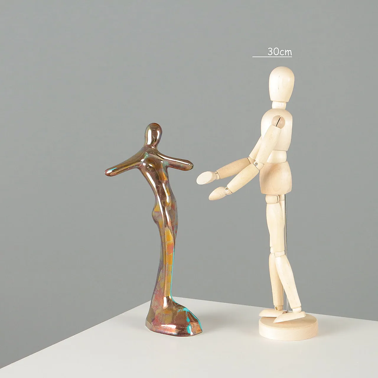 Figurine in luster majolica by Gatti Faenza, 20th century 2
