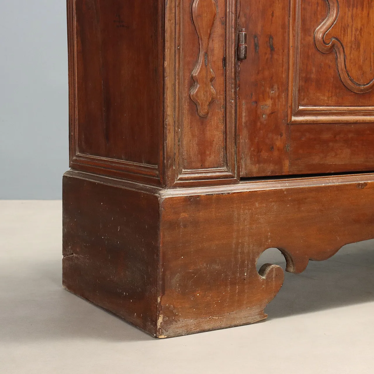 Baroque cherry wardrobe, 18th century 9
