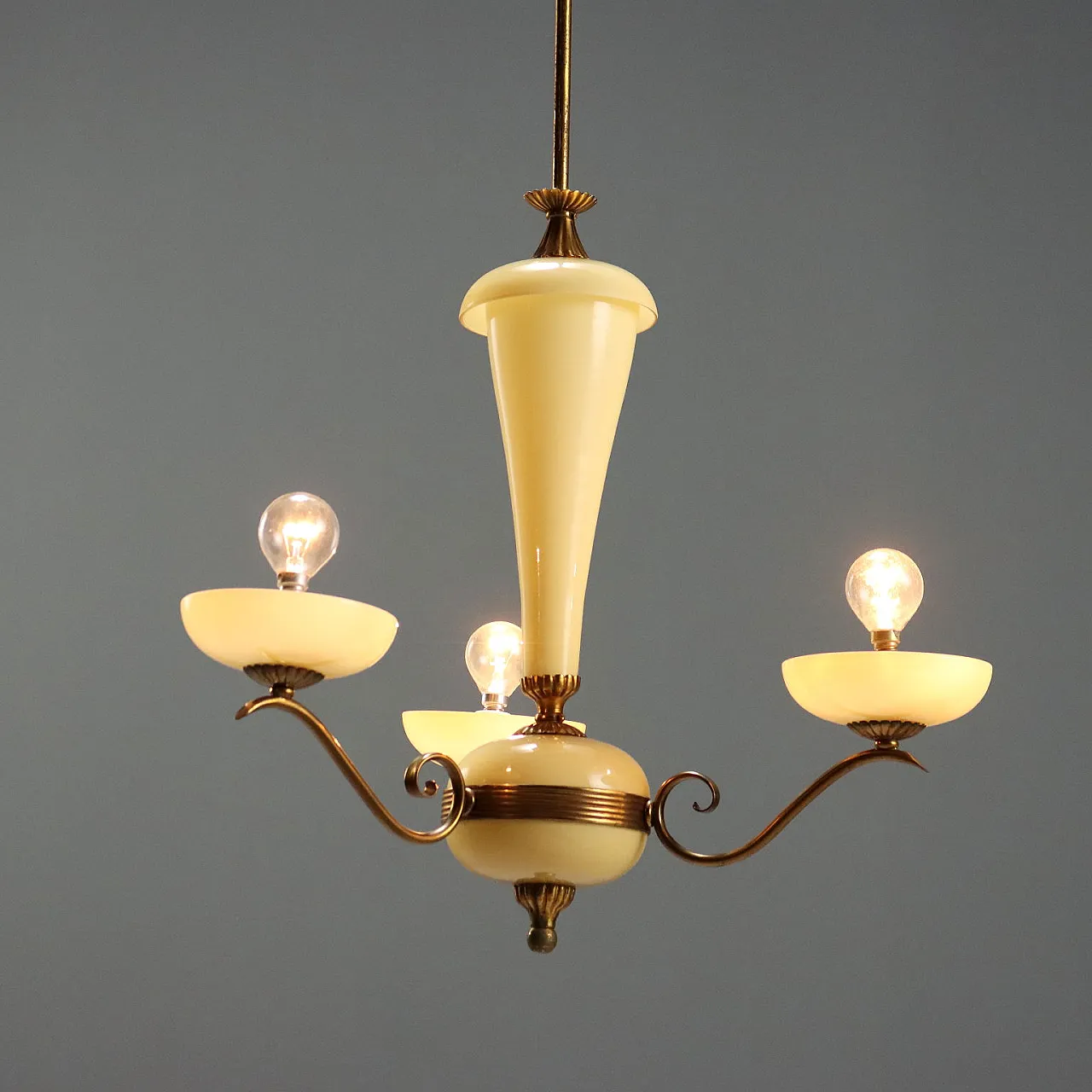 Lampadario in vetro e ottone, metà '900 3